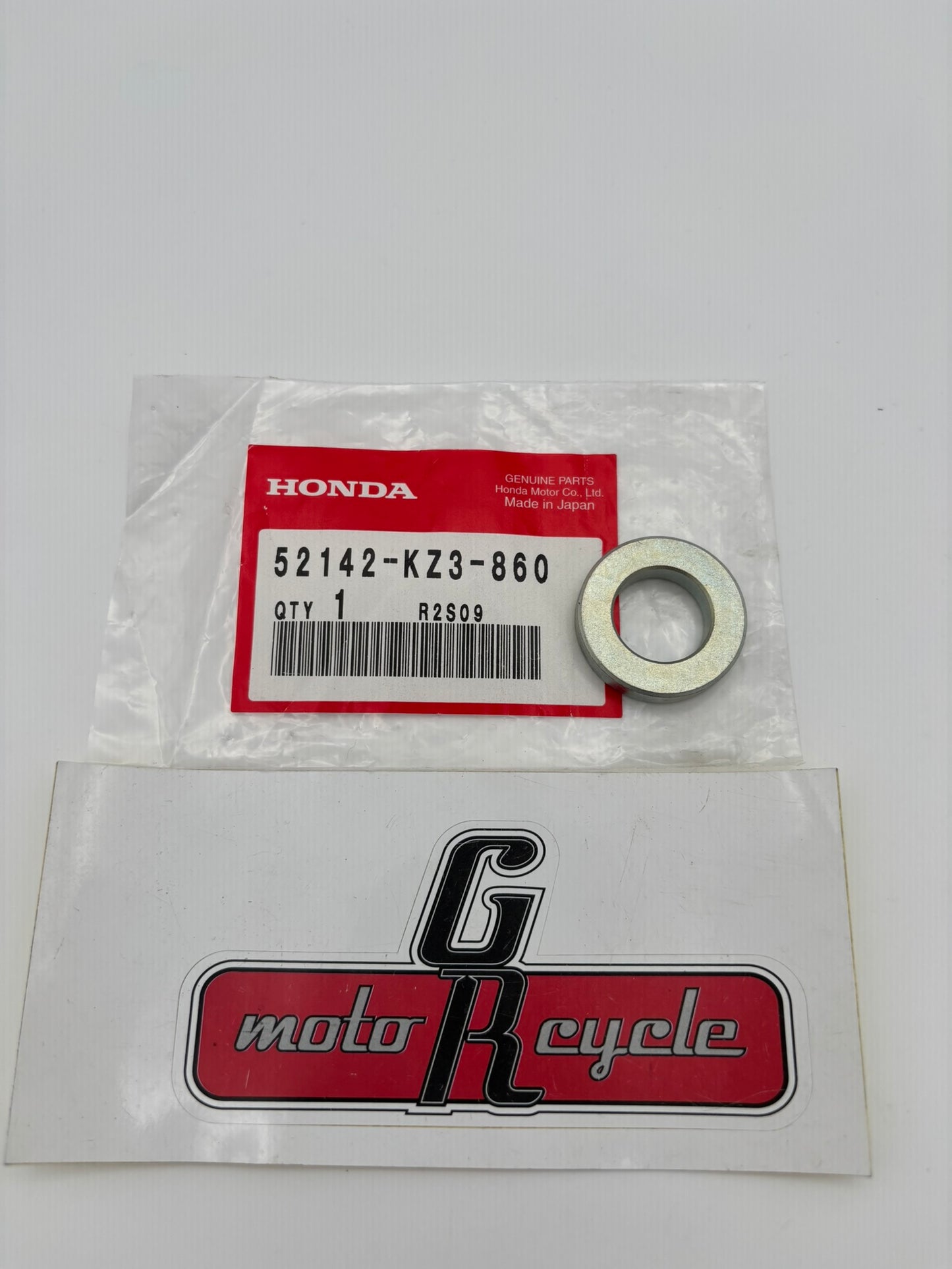 HONDA COLLAR SWING ARM 52142-KZ3-860 H101