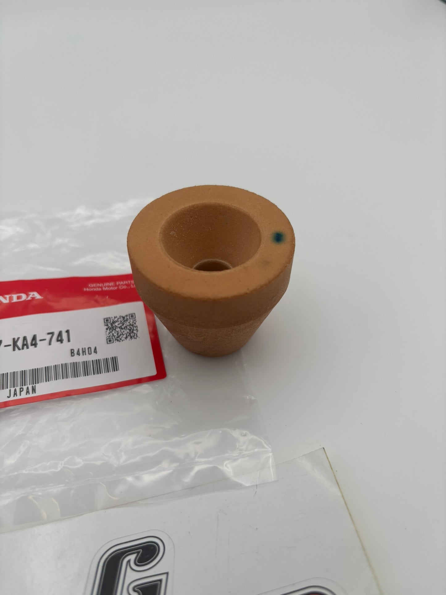 HONDA STOPPER RUBBER 52427-KA4-741 H99