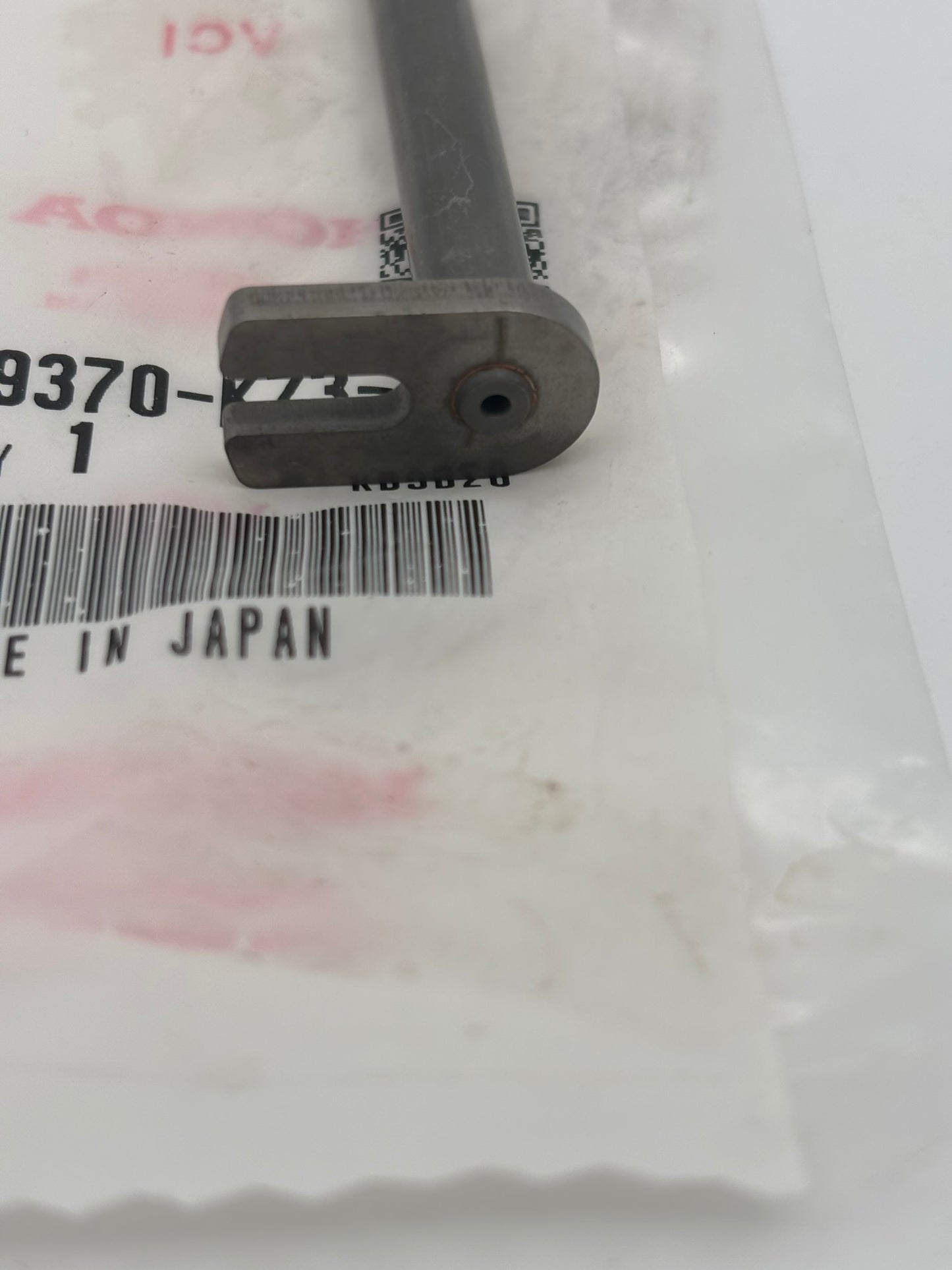 HONDA VALVE DRIVE SHAFT 19370-KZ3-860 H88
