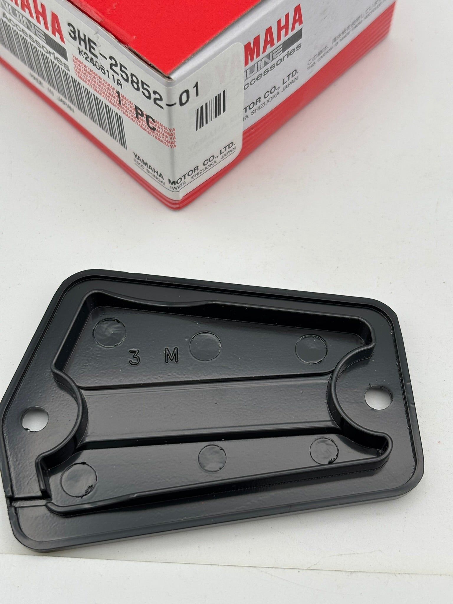 YAMAHA RESERVOIR CAP SUB 3HE-25852-00-00 3HE-25852-01-00 Y102