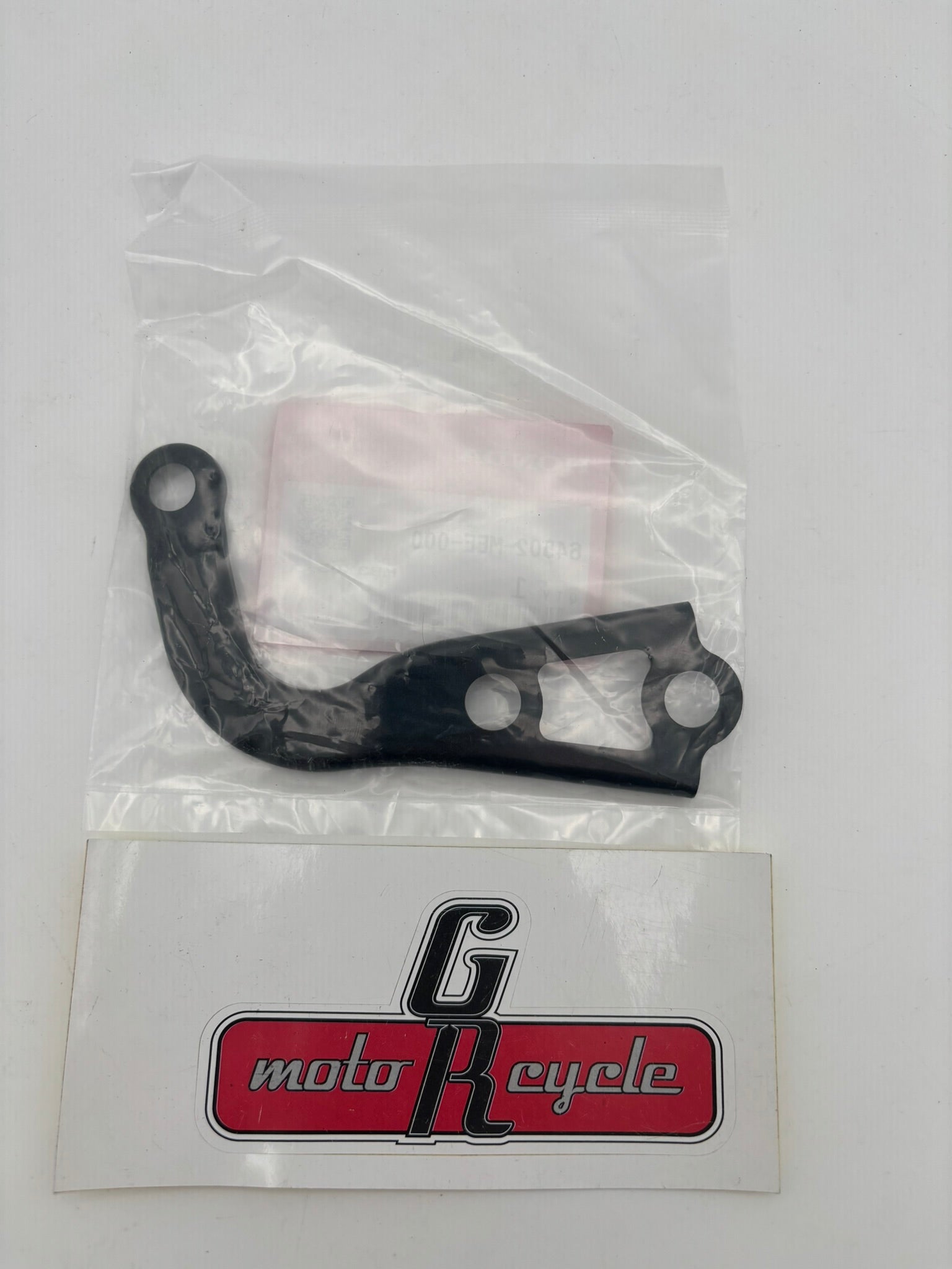 HONDA RIGHT COWL UPPER STAY B 64502-MEE-000 H171