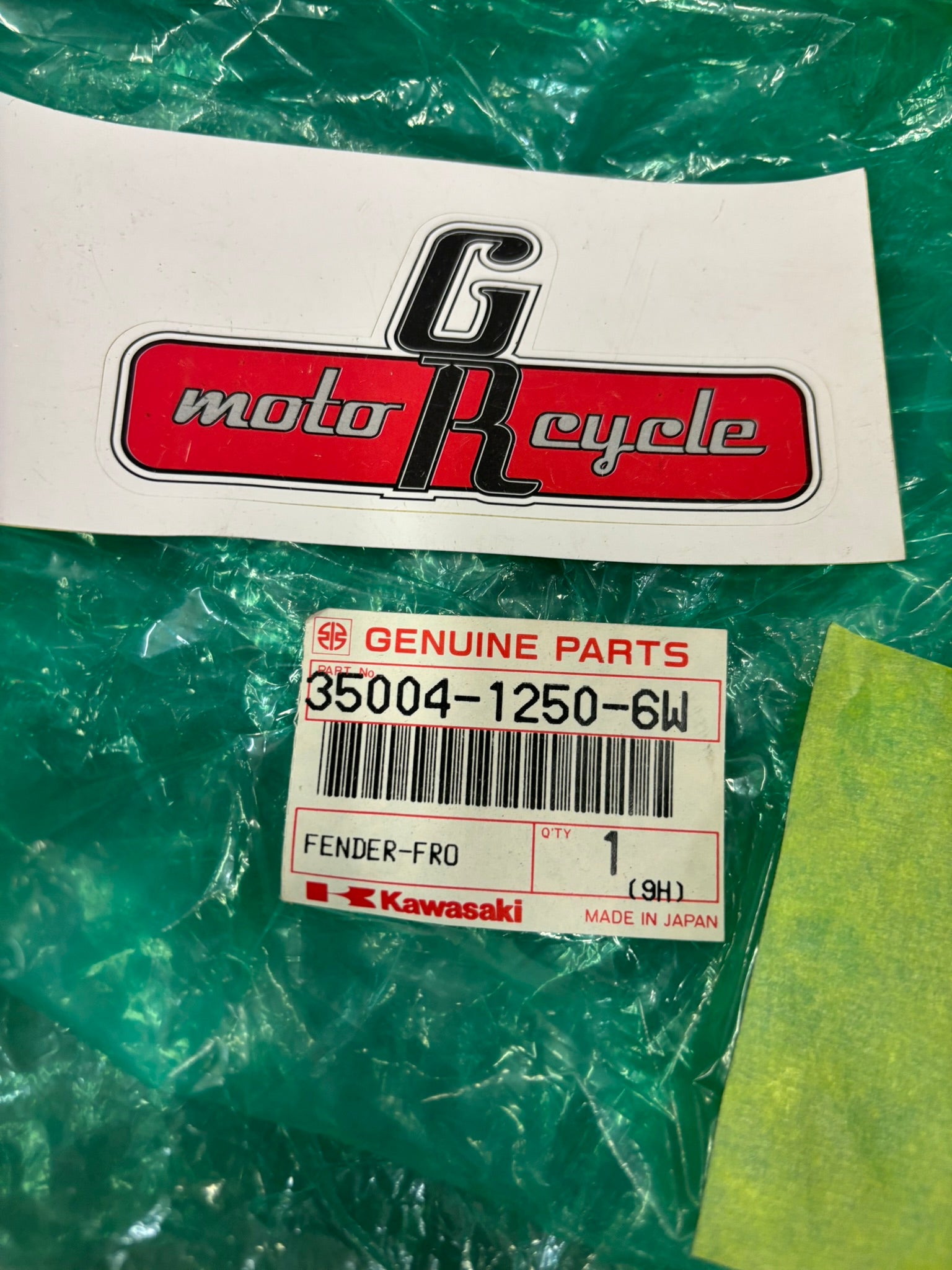 KAWASAKI GREEN FRONT FENDER 35004-1250-6W KBOX