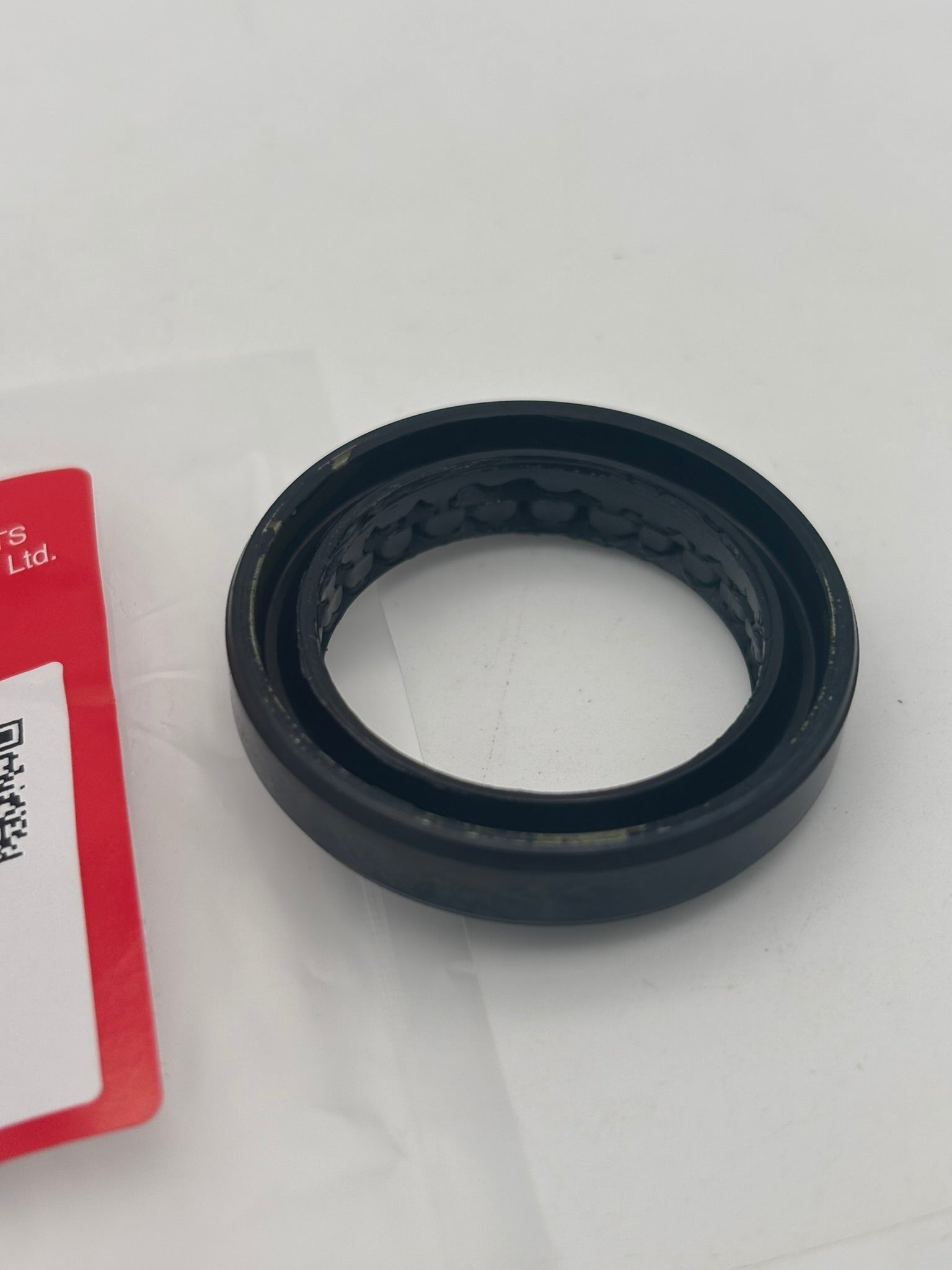HONDA DUST SEAL (28X38X7) 91251-KZ4-003 H54