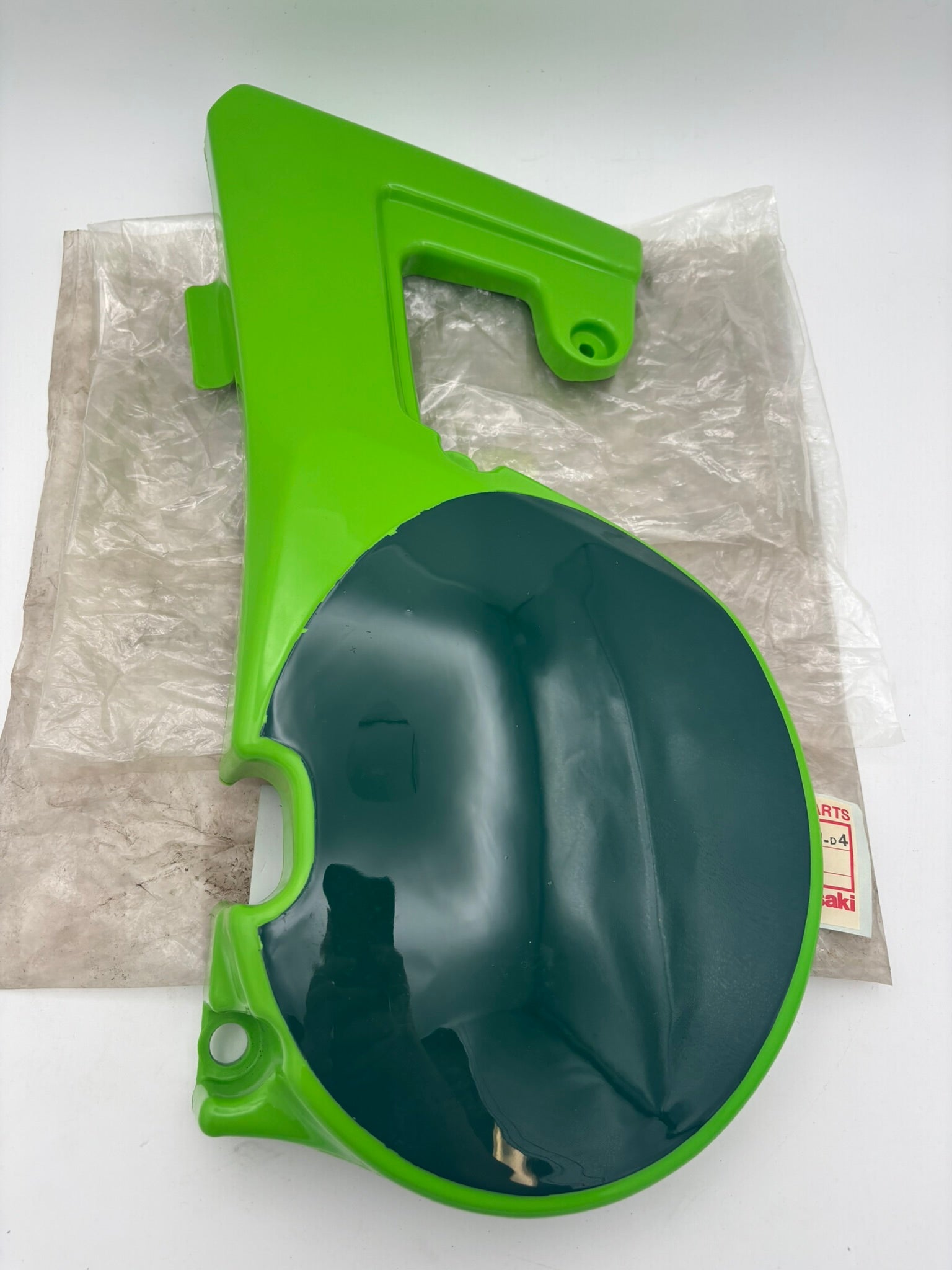 KAWASAKI RIGHT HAND SIDE COVER D.GREEN 36001-1090-D4 K42