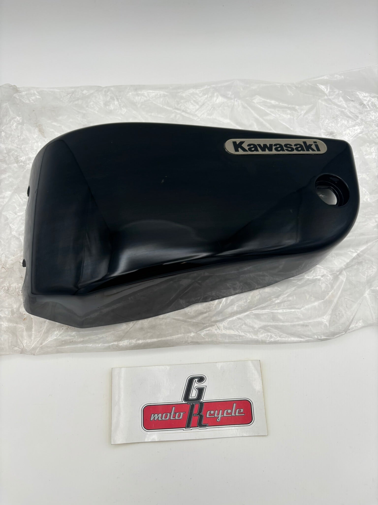 KAWASAKI USED LEFT HAND SIDE COVER EBONY 36001-1645-H8-U K43