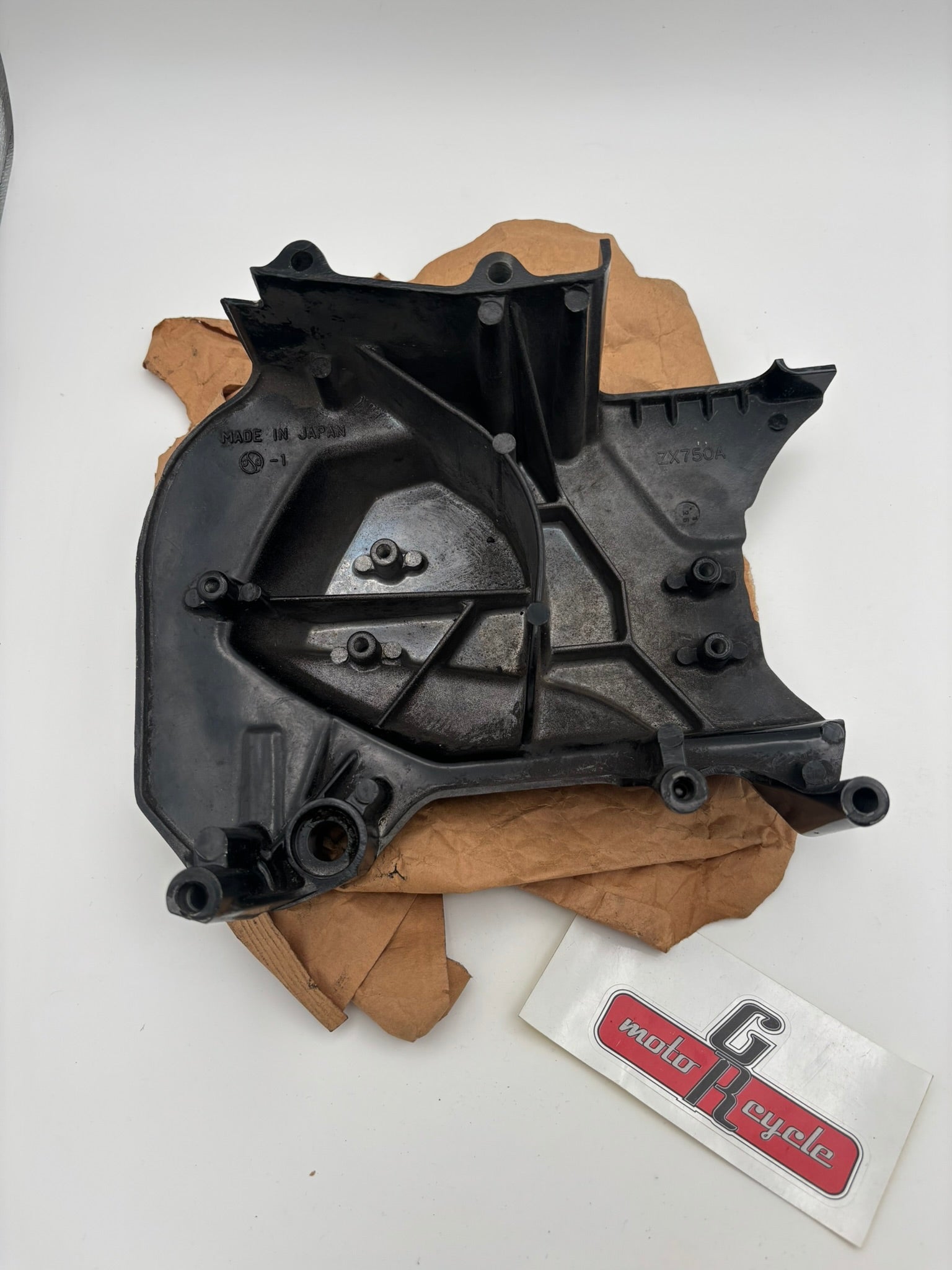 KAWASAKI USED CHAIN COVER BLACK 14026-1084-U K44