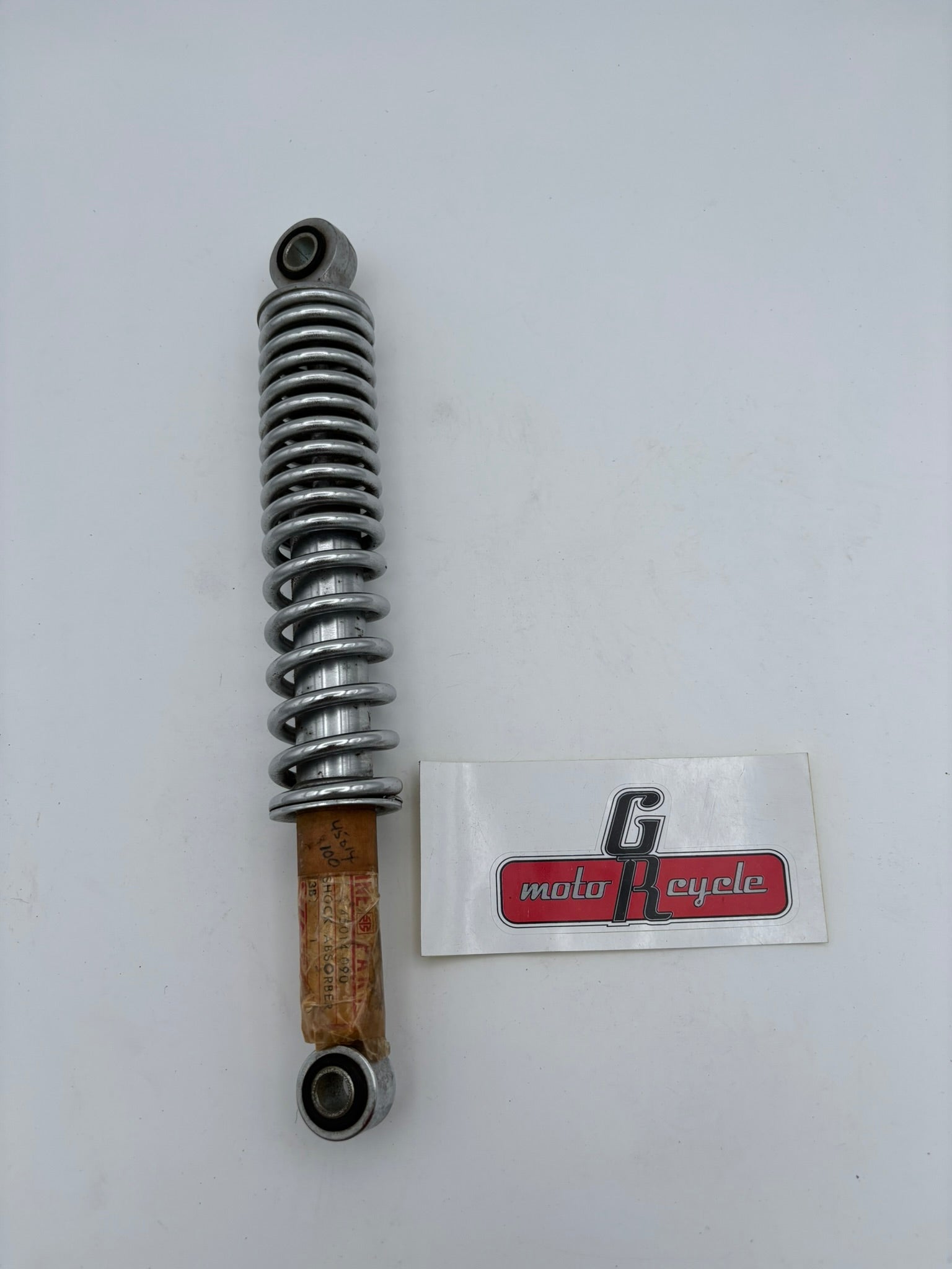 KAWASAKI REAR SHOCK ABSORBER (IMPERFECT) SUB 45014-100 45014-090-I K46