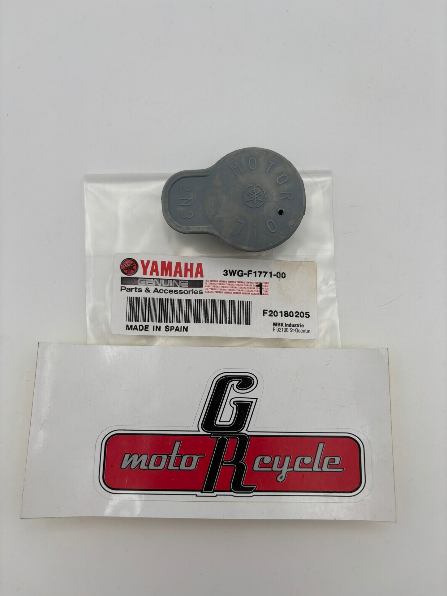 YAMAHA CAP BODY (SUB 2N3-21771-01-00 ) 3WG-F1771-00-00 Y132