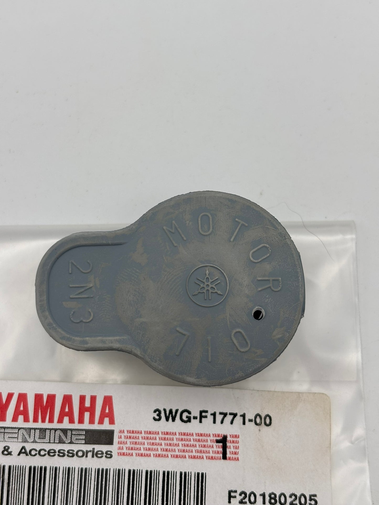 YAMAHA CAP BODY (SUB 2N3-21771-01-00 ) 3WG-F1771-00-00 Y132