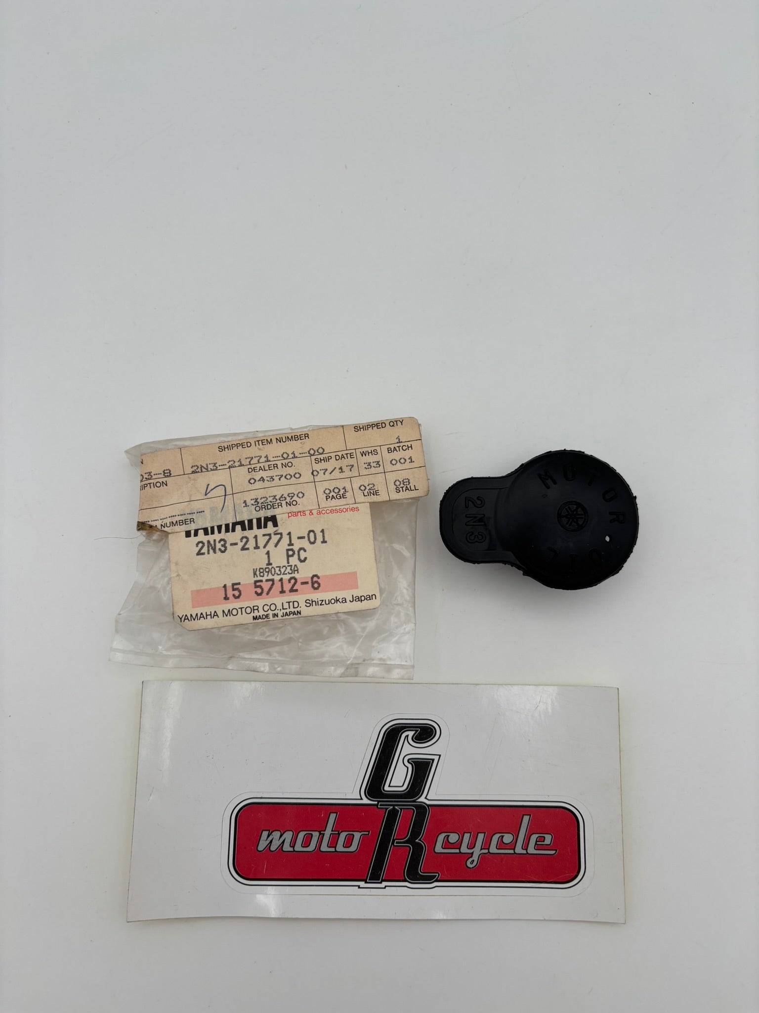 YAMAHA CAP BODY (SUB 2N3-21771-02-00 3WG-F1771-00-00 ) 2N3-21771-01-00 Y132