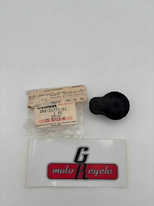 YAMAHA CAP BODY (SUB 2N3-21771-02-00 3WG-F1771-00-00 ) 2N3-21771-01-00 Y132