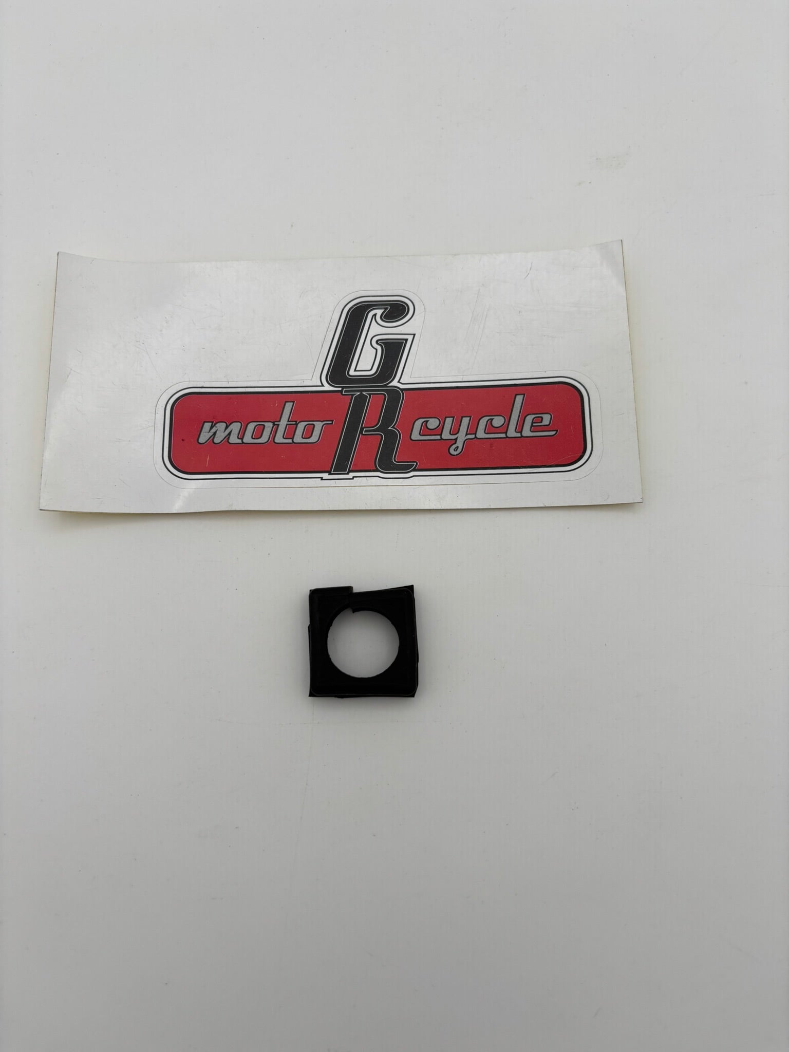 YAMAHA GROMMET 90480-20302-00 Y62