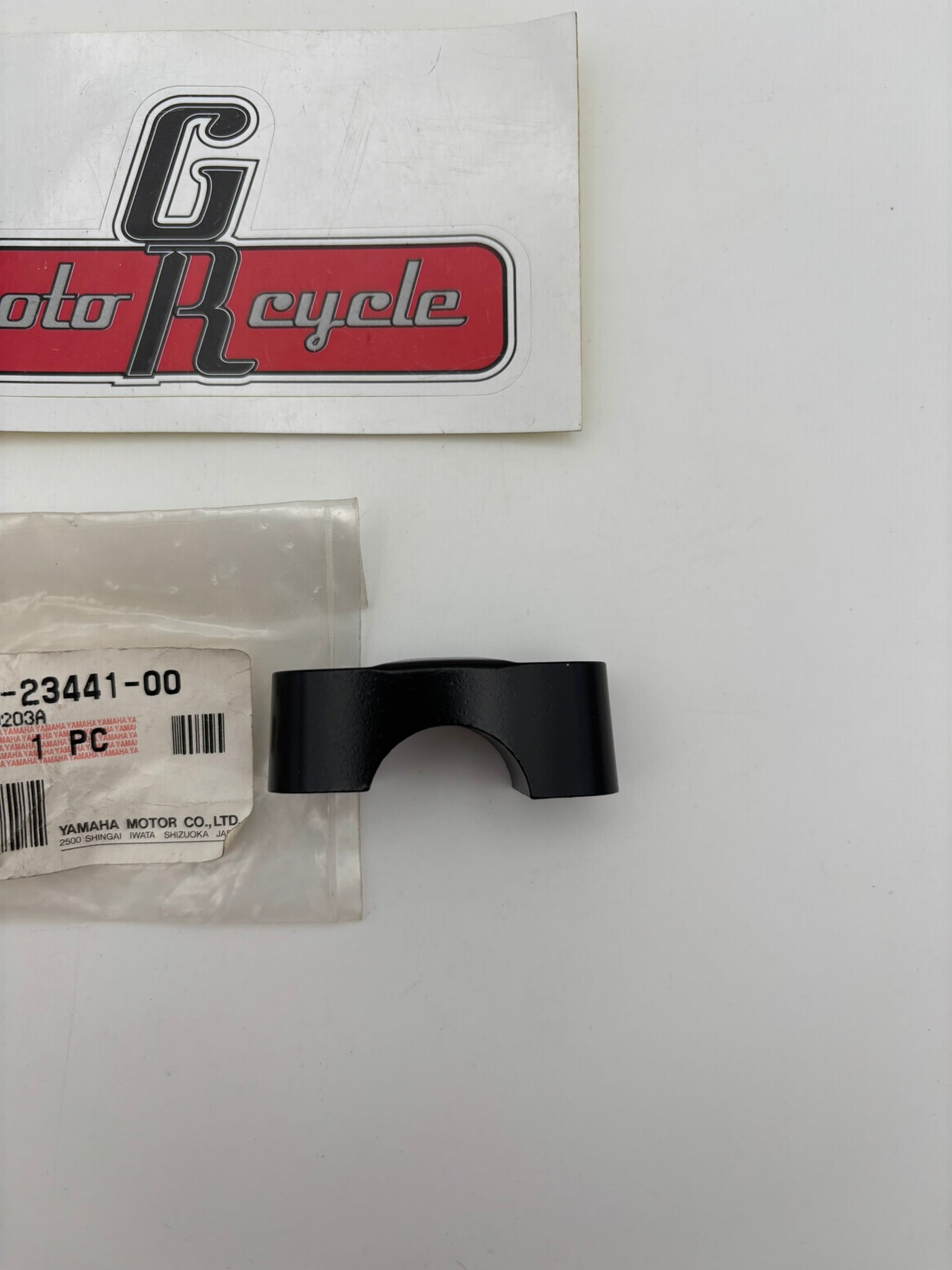 YAMAHA HANDLE UPPER HOLDER (SUB 1E6-23441-00-98 1E6-23441-10-98 ) 1E6-23441-00-00 Y121