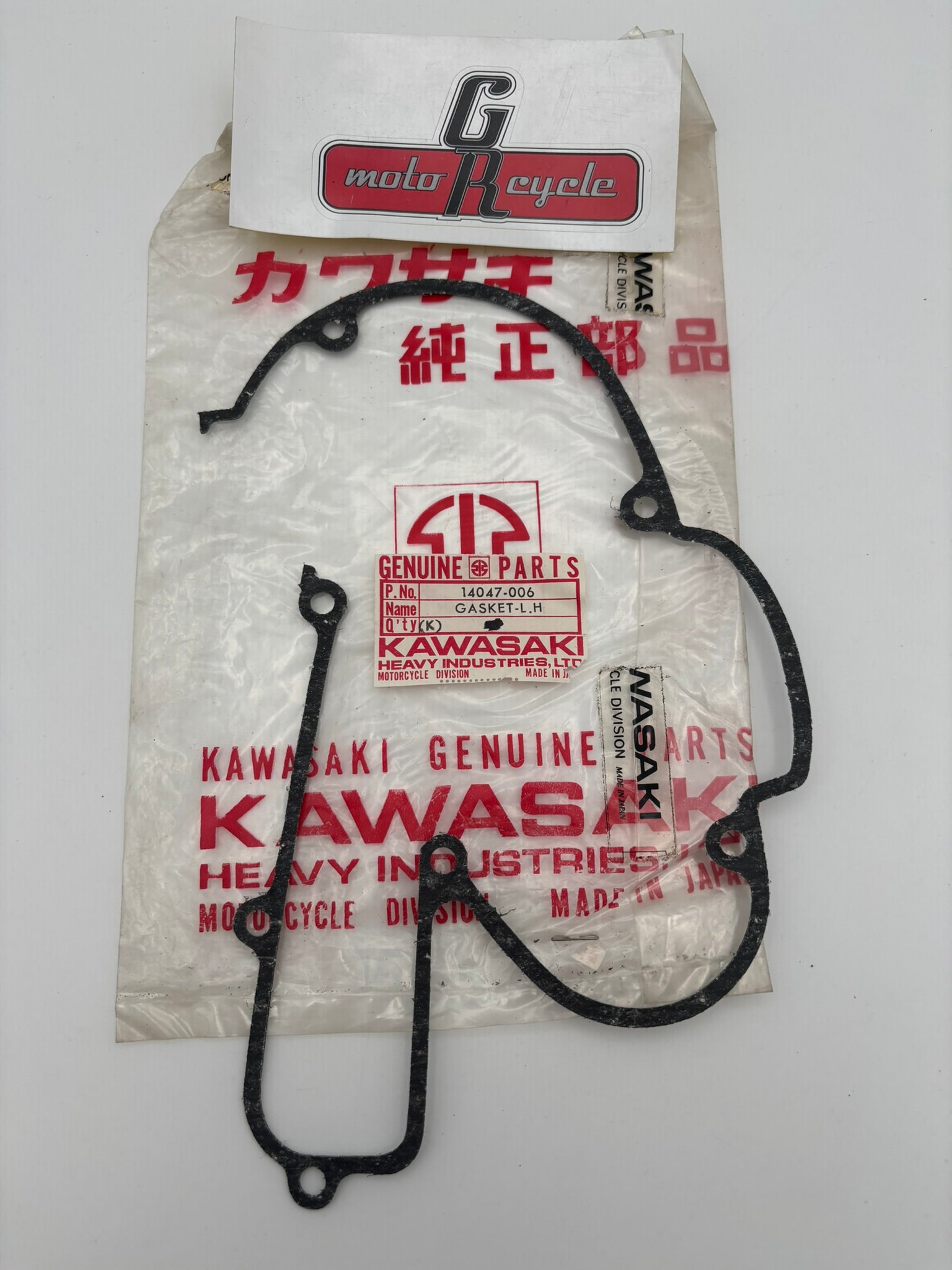 KAWASAKI CARBURETOR COVER GASKET 14047-006 K47