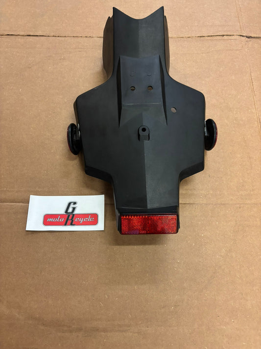 HONDA USED REAR FENDER A ASSY 80130-MCW-A00-U H221
