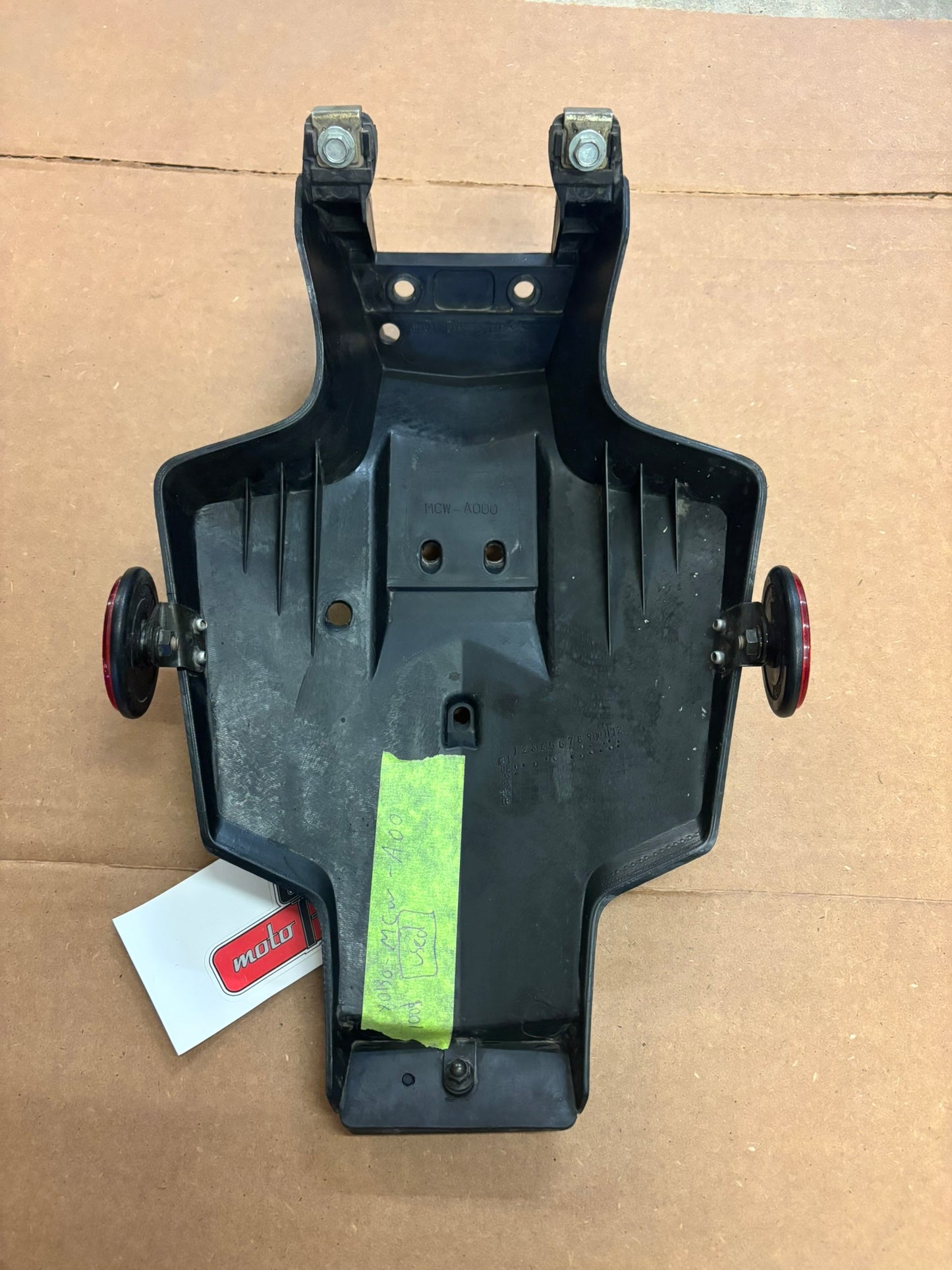 HONDA USED REAR FENDER A ASSY 80130-MCW-A00-U H221