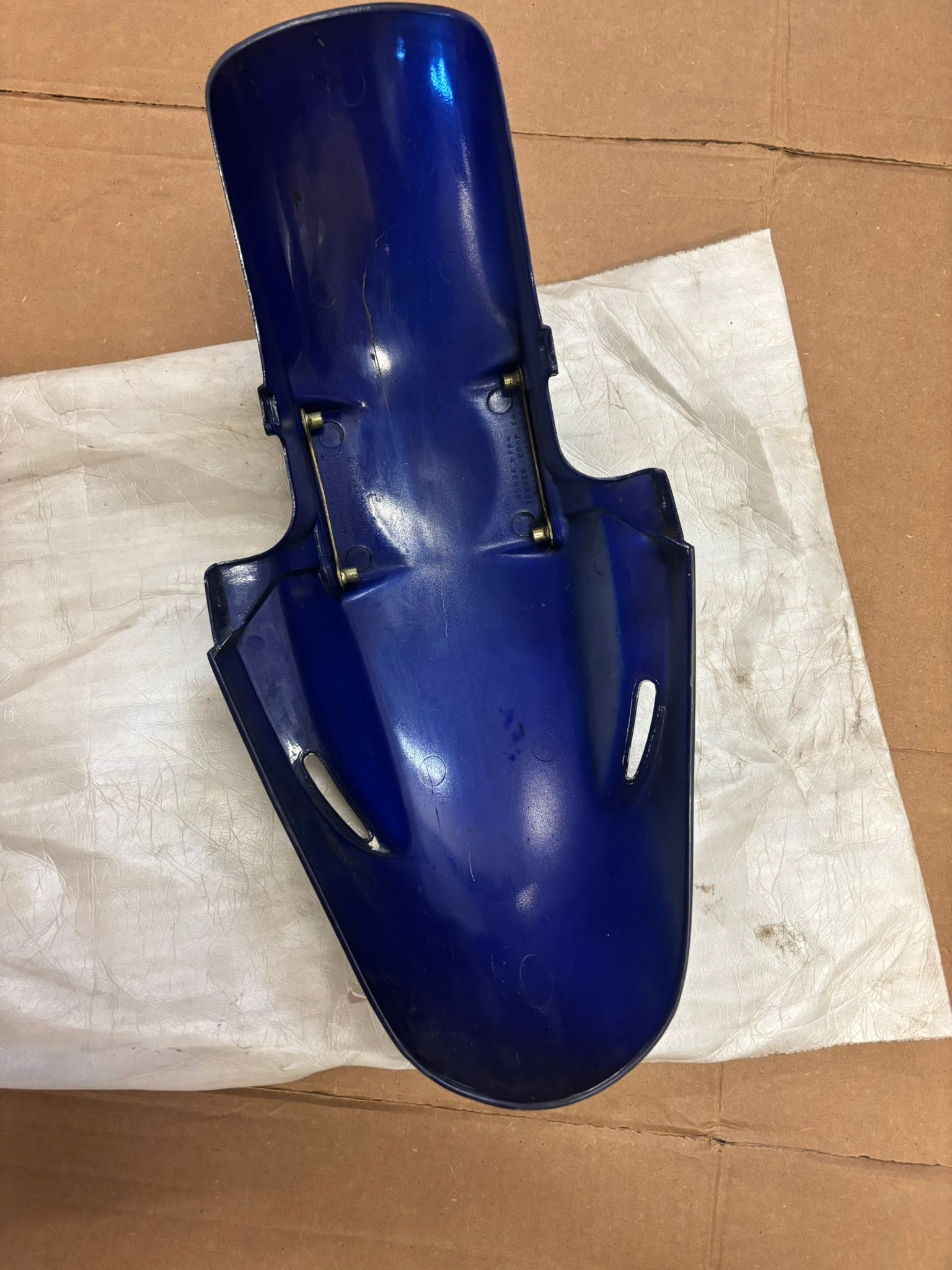 HONDA USED FRONT FENDER *PB257M* 61100-MAS-000ZJ-U H221
