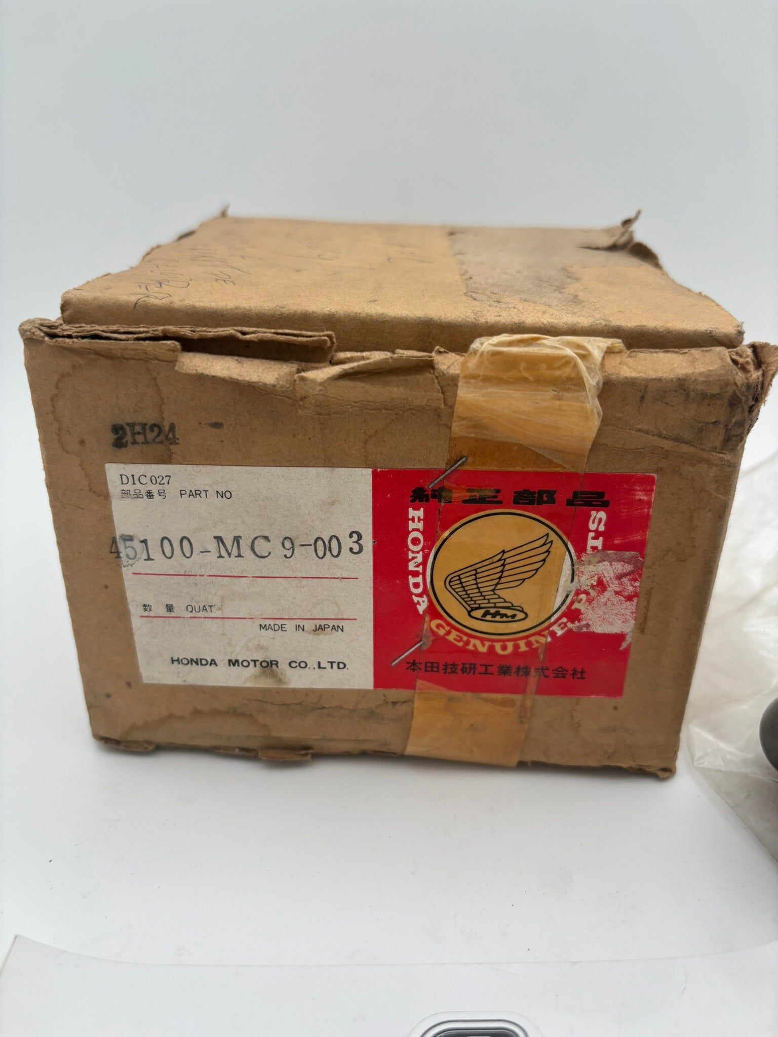 HONDA LEFT FRONT CALIPER ASSY (MISSING BRACKET AND PAD) 45100-MC9-003-I H222