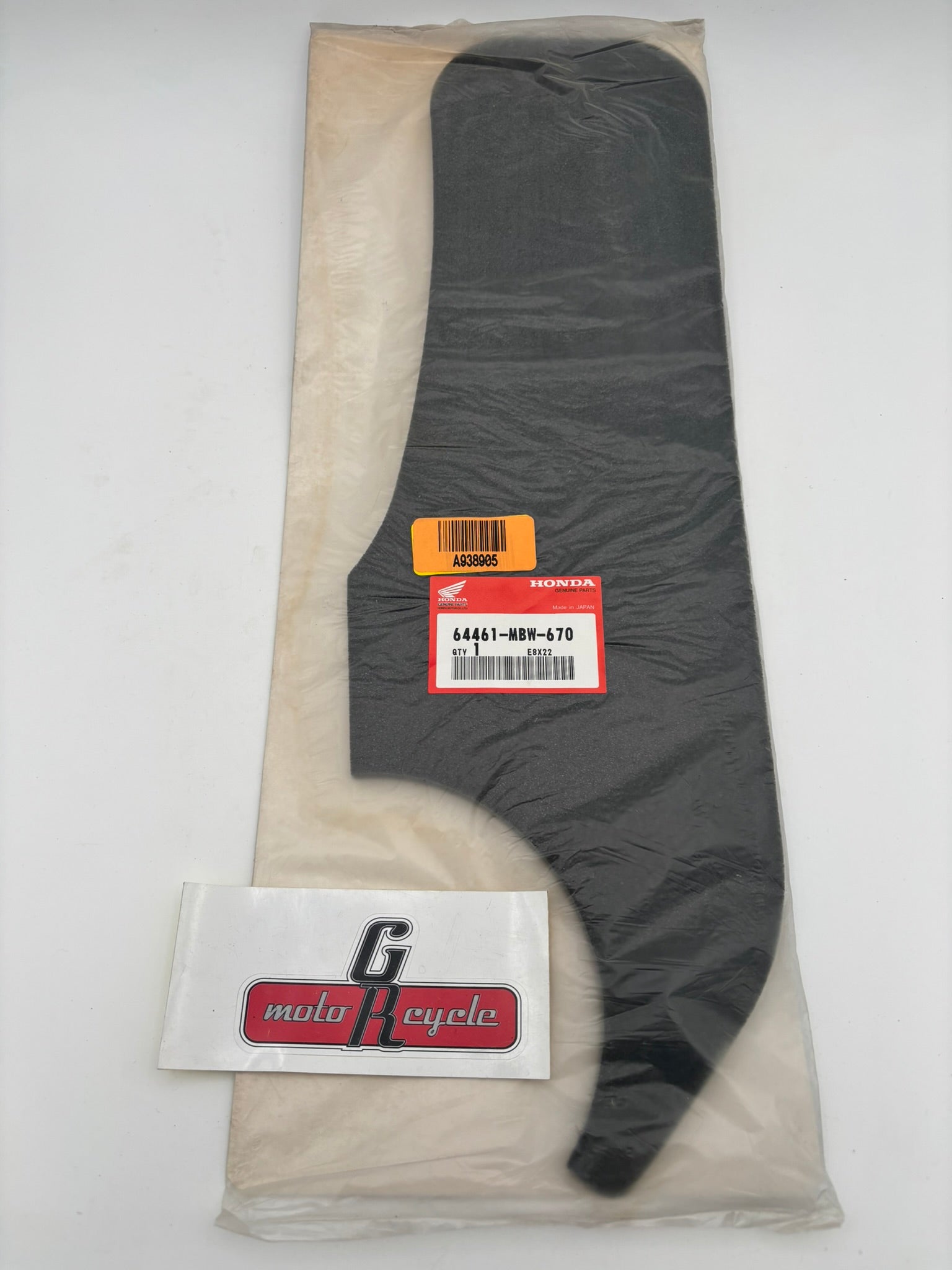 HONDA L. LOWER COWLING MAT A 64461-MBW-670 H224