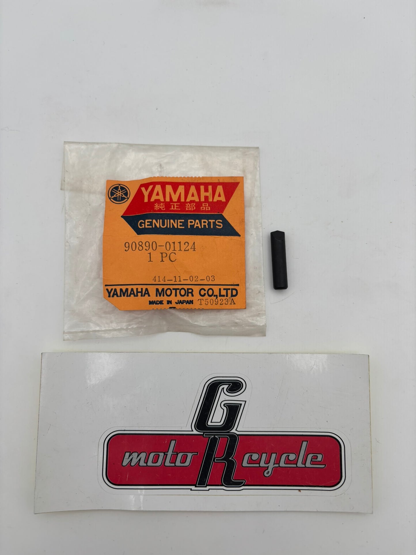 YAMAHA CALKING PIN (371) 90890-01124-00 Y1