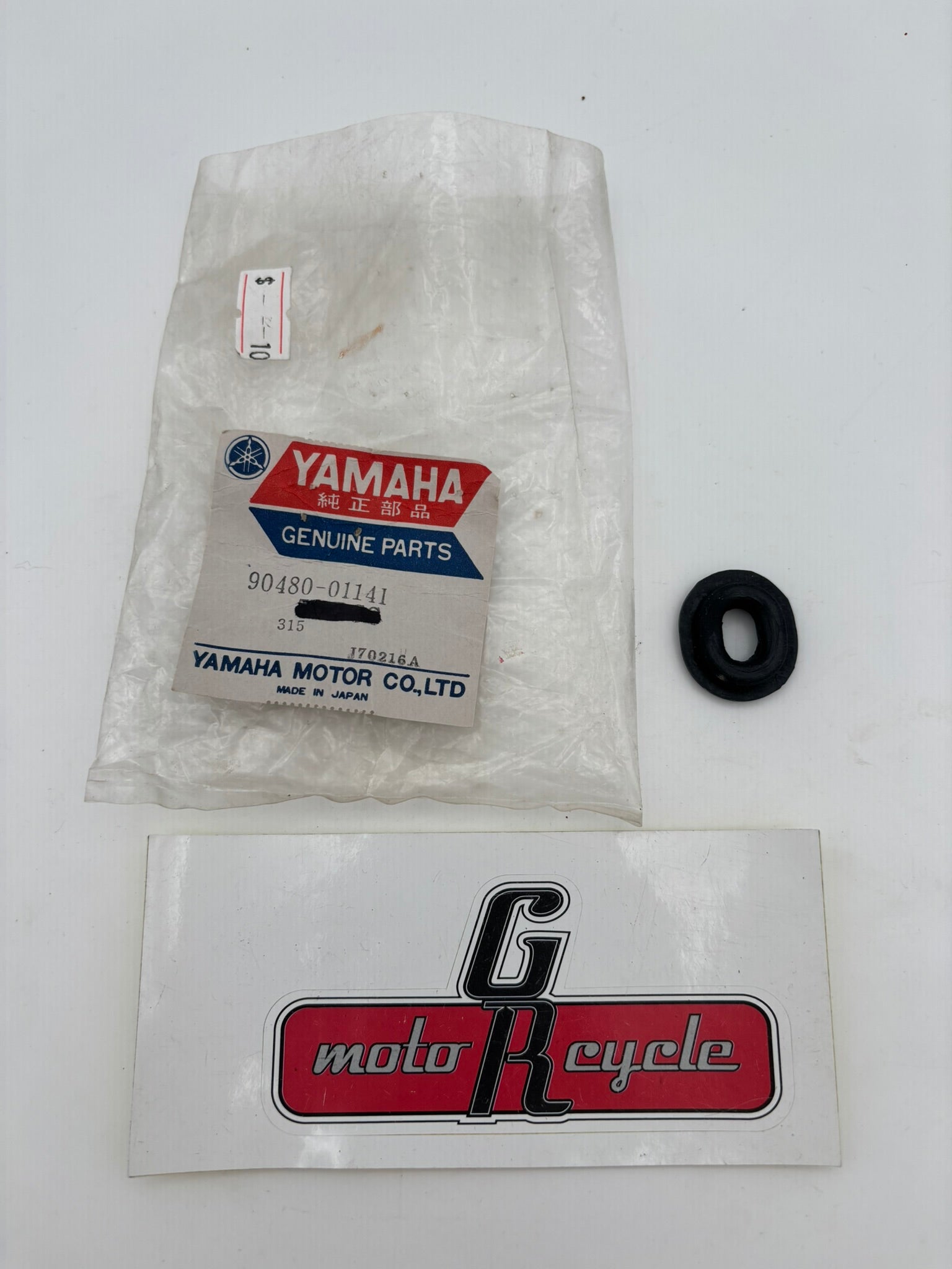 YAMAHA GROMMET (41Y) (SUB 90480-01401-00 ) 90480-01141-00 Y2