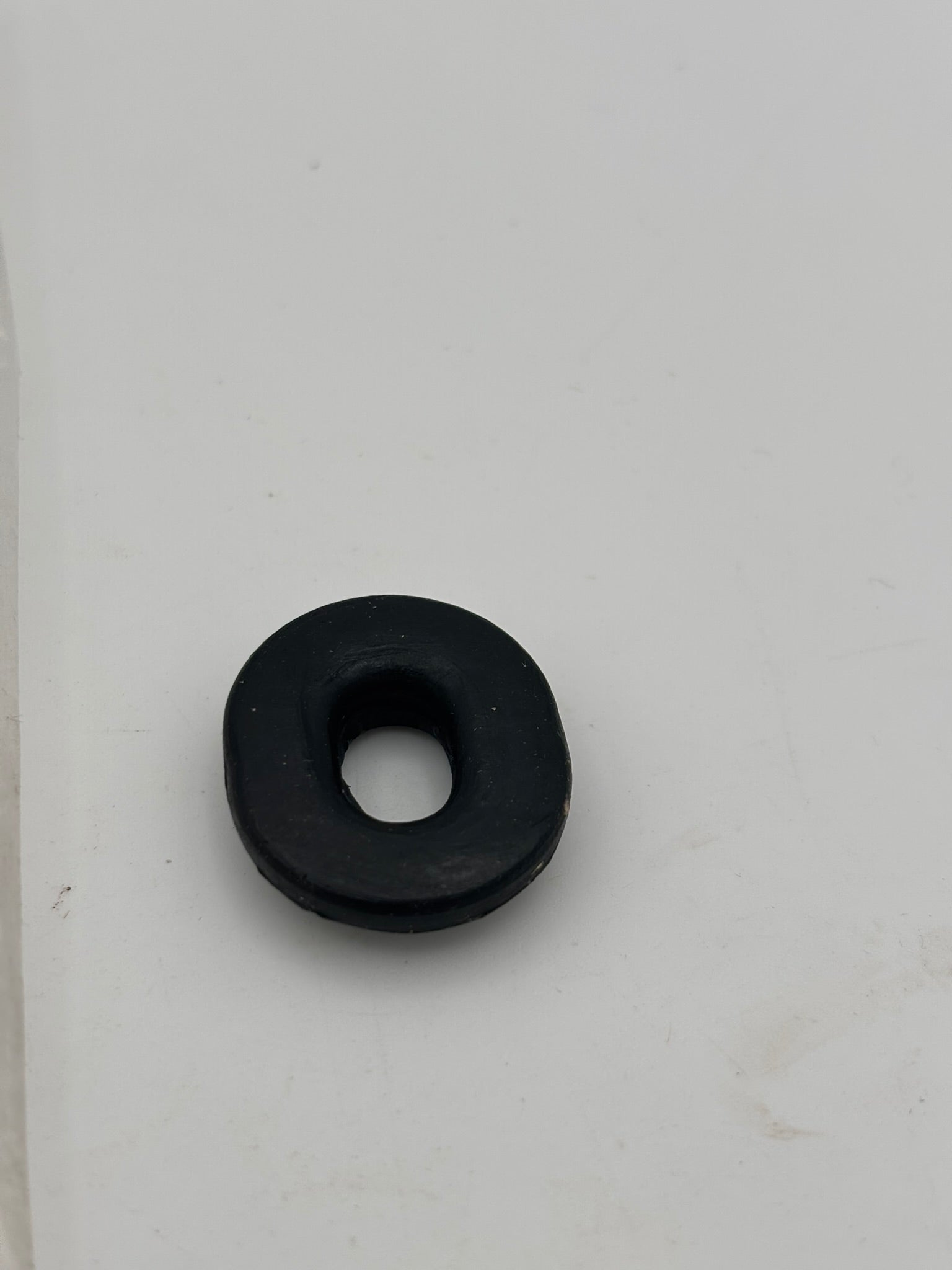 YAMAHA GROMMET (41Y) (SUB 90480-01401-00 ) 90480-01141-00 Y2