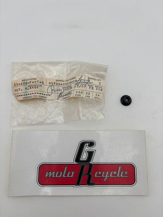YAMAHA FLANGE NUT 3GM (BLACK) (SUB 95706-05500-00 95707-05500-00 ) 95706-05100-00 Y2