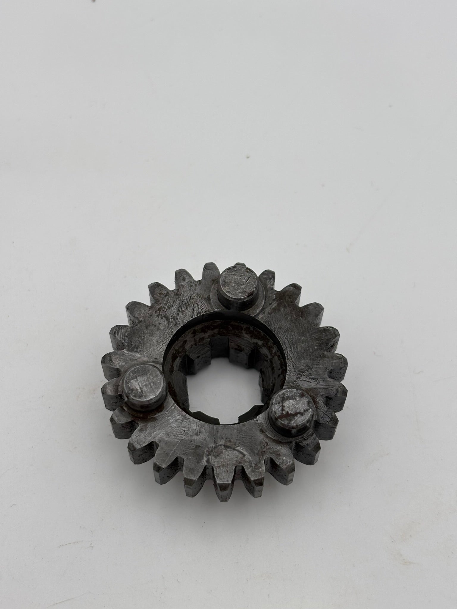 YAMAHA 4TH WHEEL GEAR 248-17241-00-00 Y2