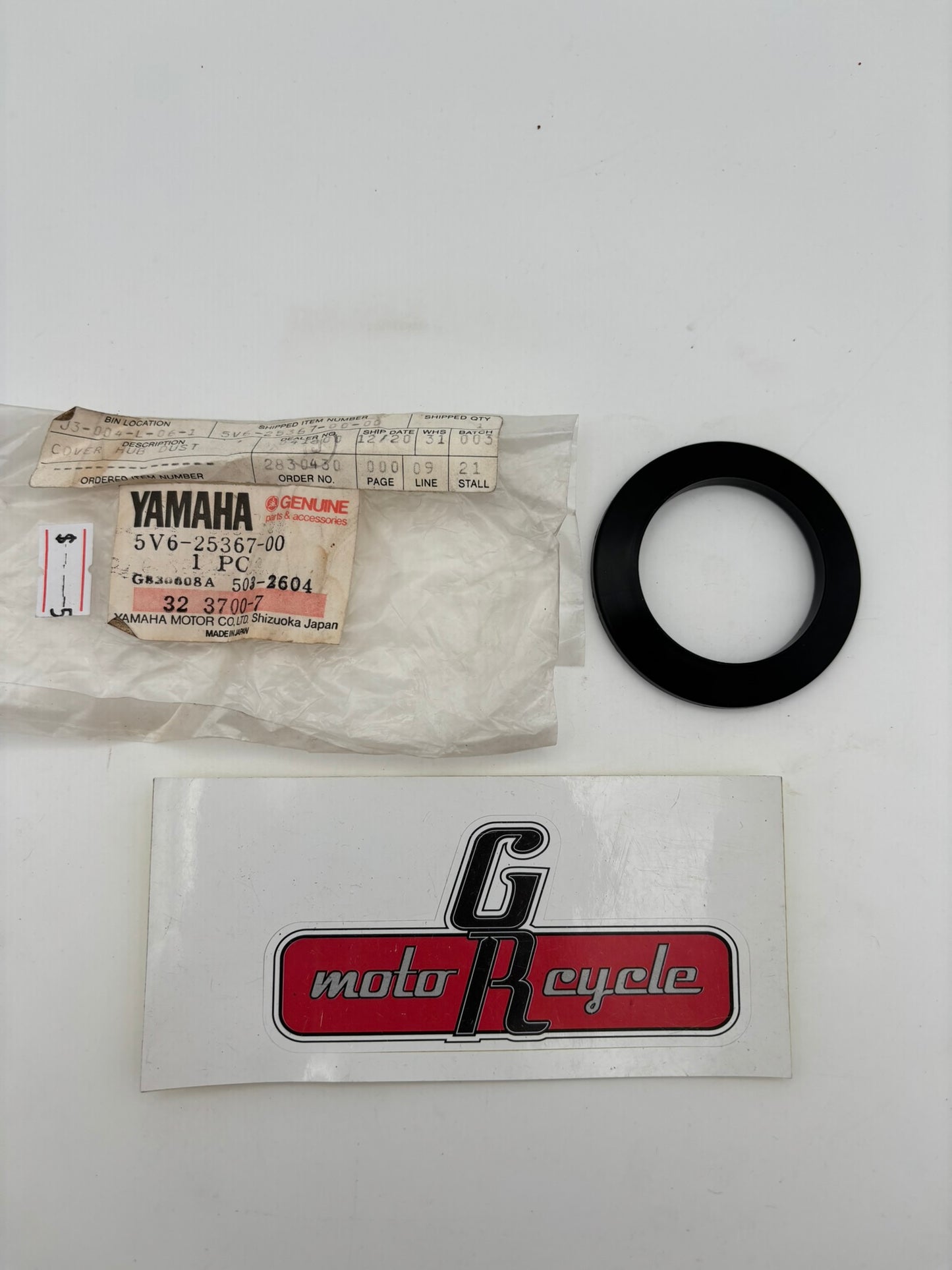 YAMAHA HUB DUST COVER 5V6-25367-00-00 Y3