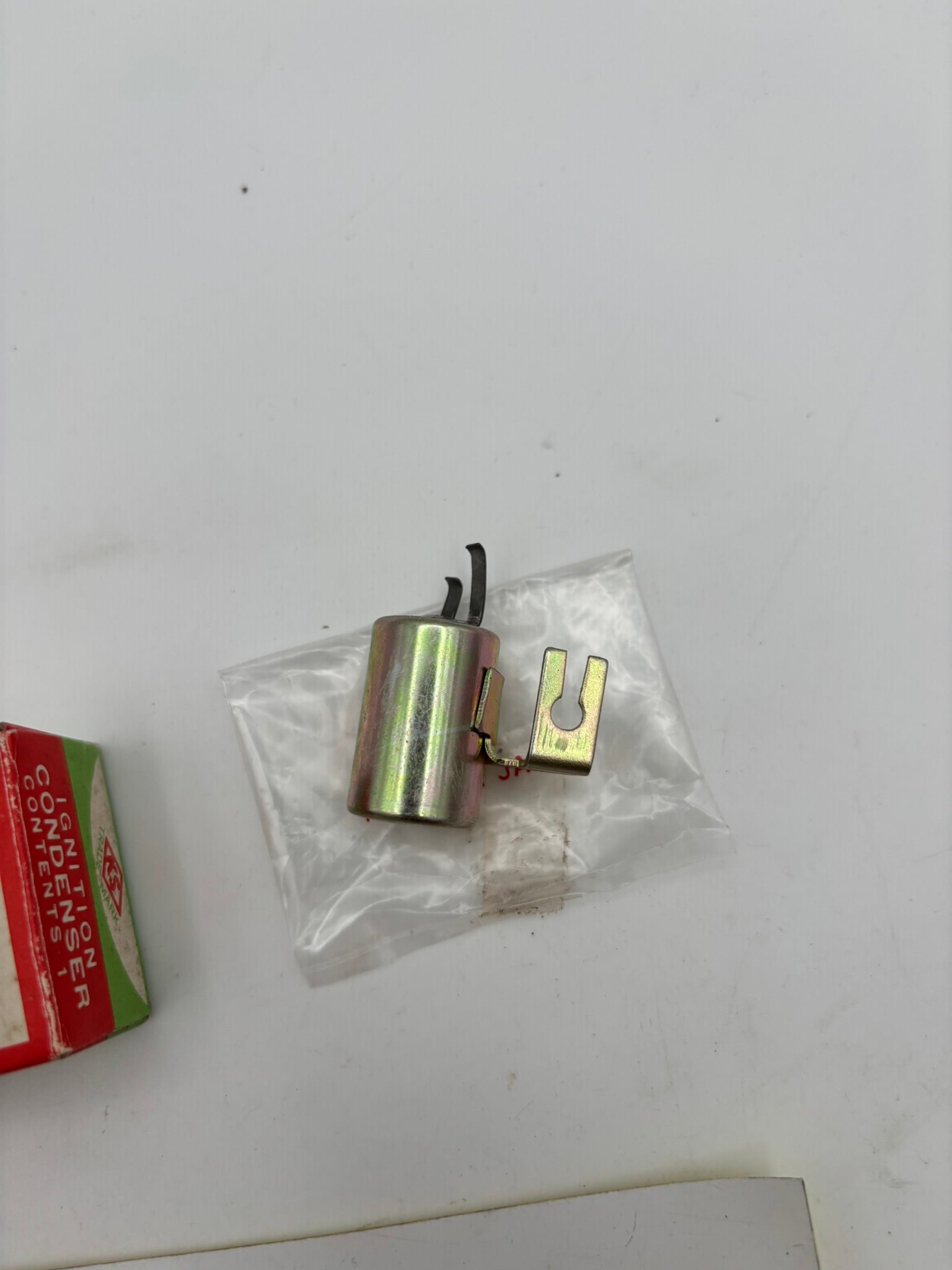 YAMAHA IGNITION CONDENSER (SUB 296-81325-90-00 ) 296-81325-20-00 Y38