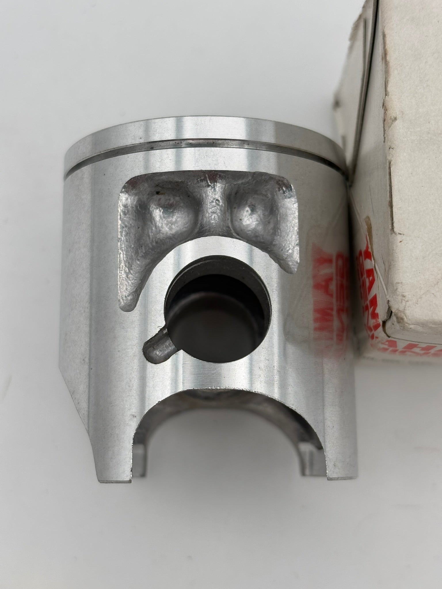 YAMAHA PISTON .25 1ST O/S (SUB 1J4-11635-00-00 2K5-11635-00-00 ) 3R2-11635-01-00 Y4