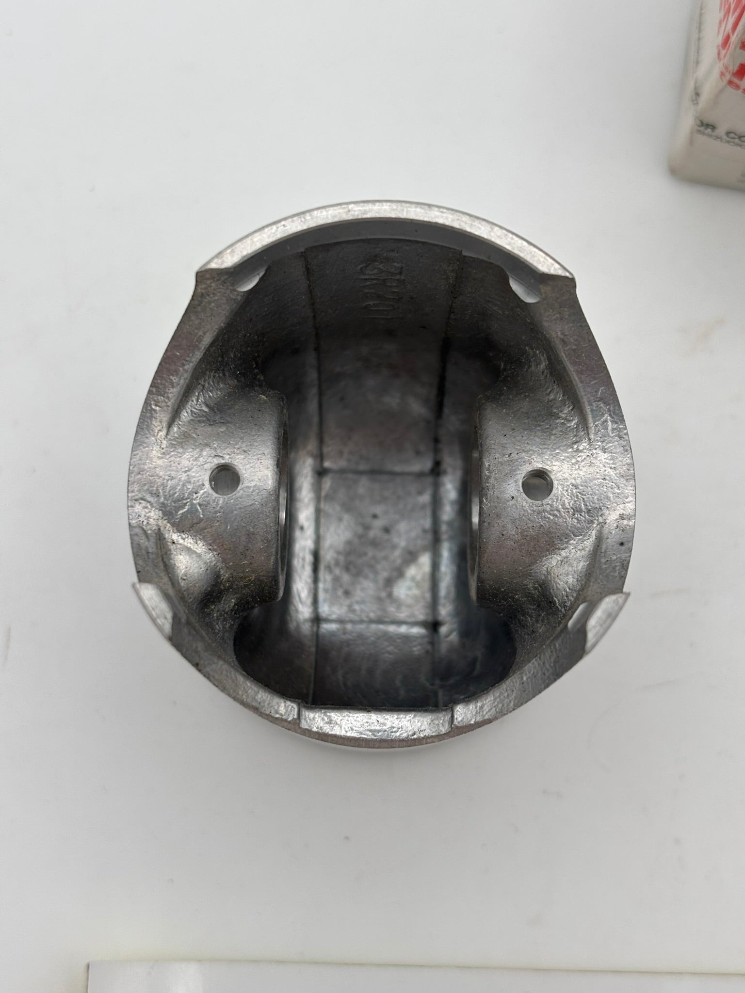 YAMAHA PISTON .25 1ST O/S (SUB 1J4-11635-00-00 2K5-11635-00-00 ) 3R2-11635-01-00 Y4