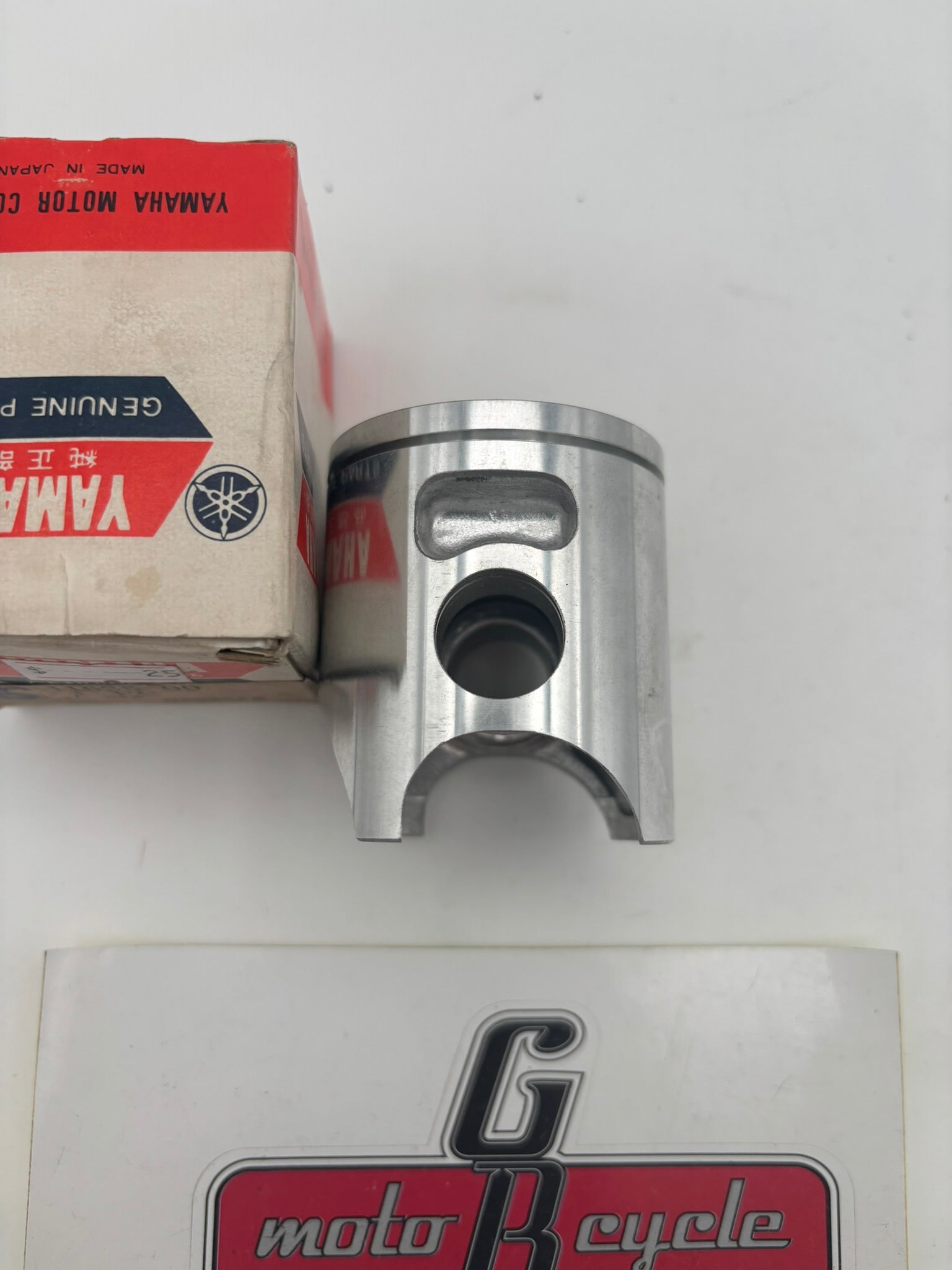 YAMAHA PISTON 50.25MM 1ST O/S (SUB 2K5-11635-00-00 3R2-11635-01-00 ) 1J4-11635-00-00 Y32