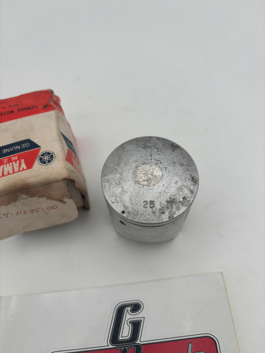 YAMAHA PISTON .25 1ST O/S (SUB 3R2-11635-01-00 1J4-11635-00-00 ) 2K5-11635-00-00 Y32