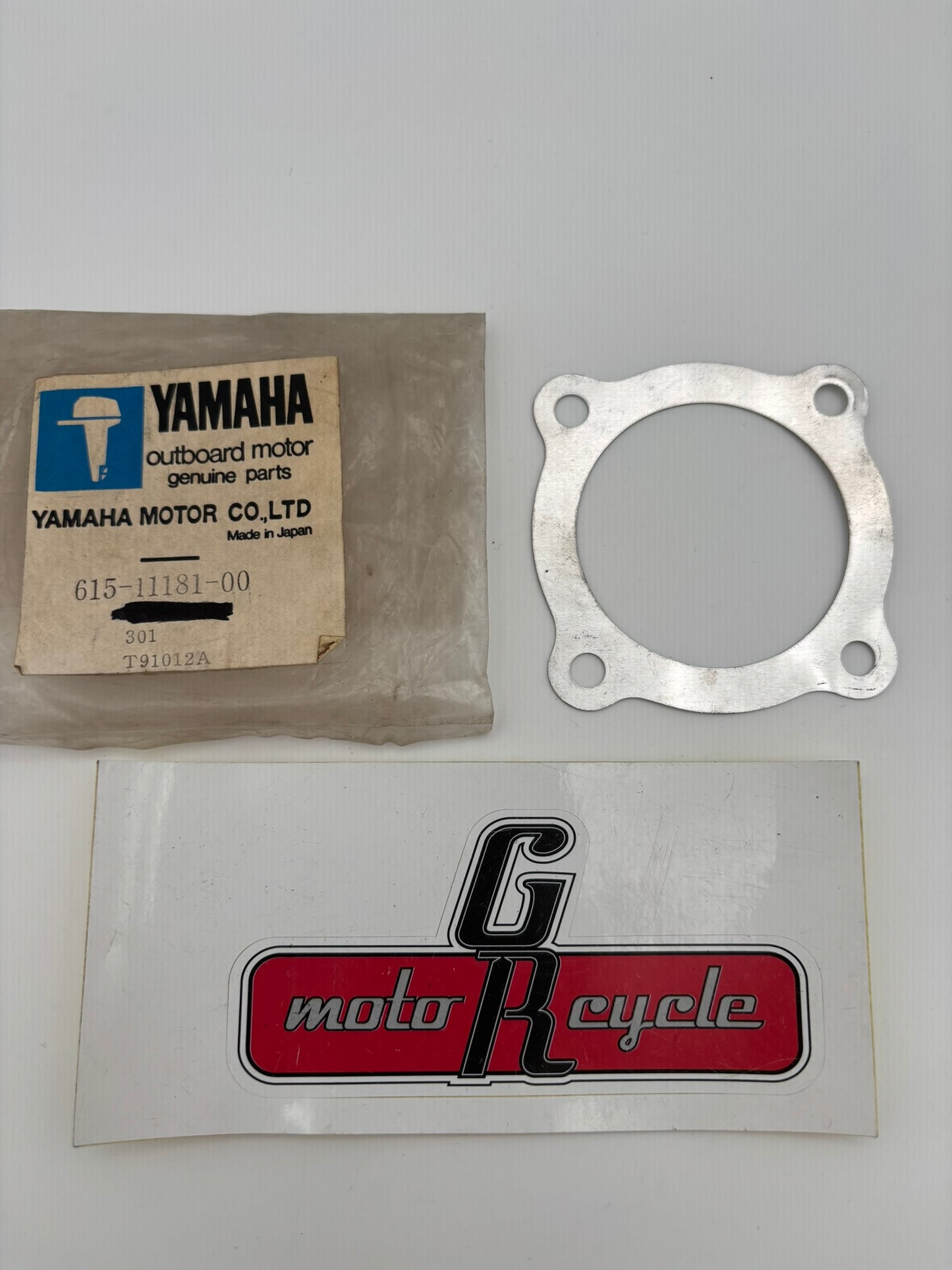 YAMAHA CYLINDER HEAD GASKET (SUB 120-11181-00-00 122-11181-00-00 ) 615-11181-00-00 Y6