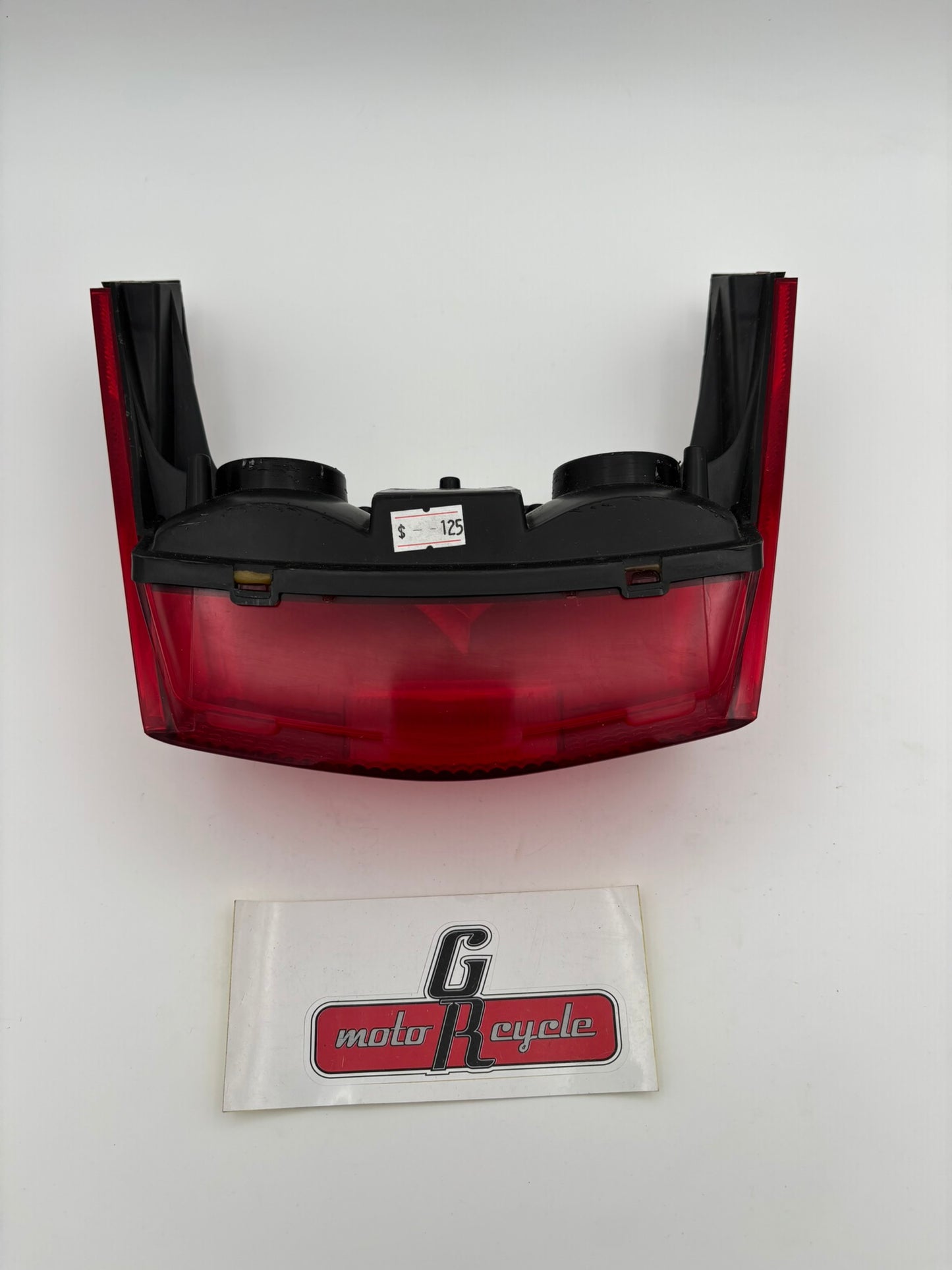 YAMAHA TAILLIGHT LENS ASSY 11H-84540-60-00 Y7
