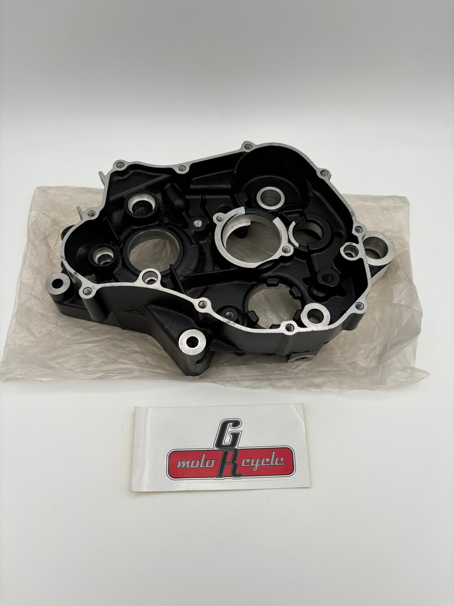 YAMAHA LEFT CRANKCASE 1 5X4-15111-00-00 Y10