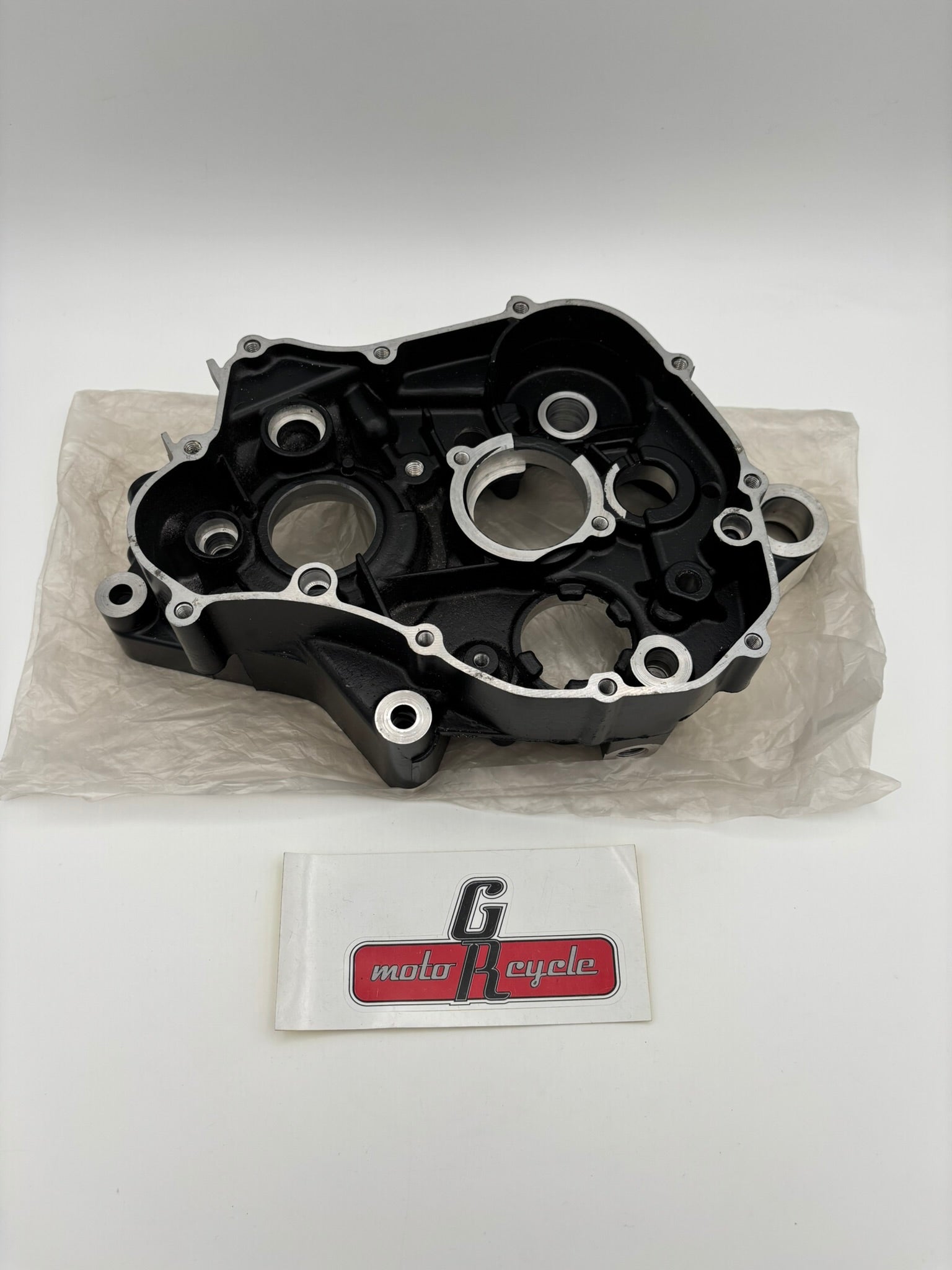 YAMAHA LEFT CRANKCASE 1 5X4-15111-00-00 Y10