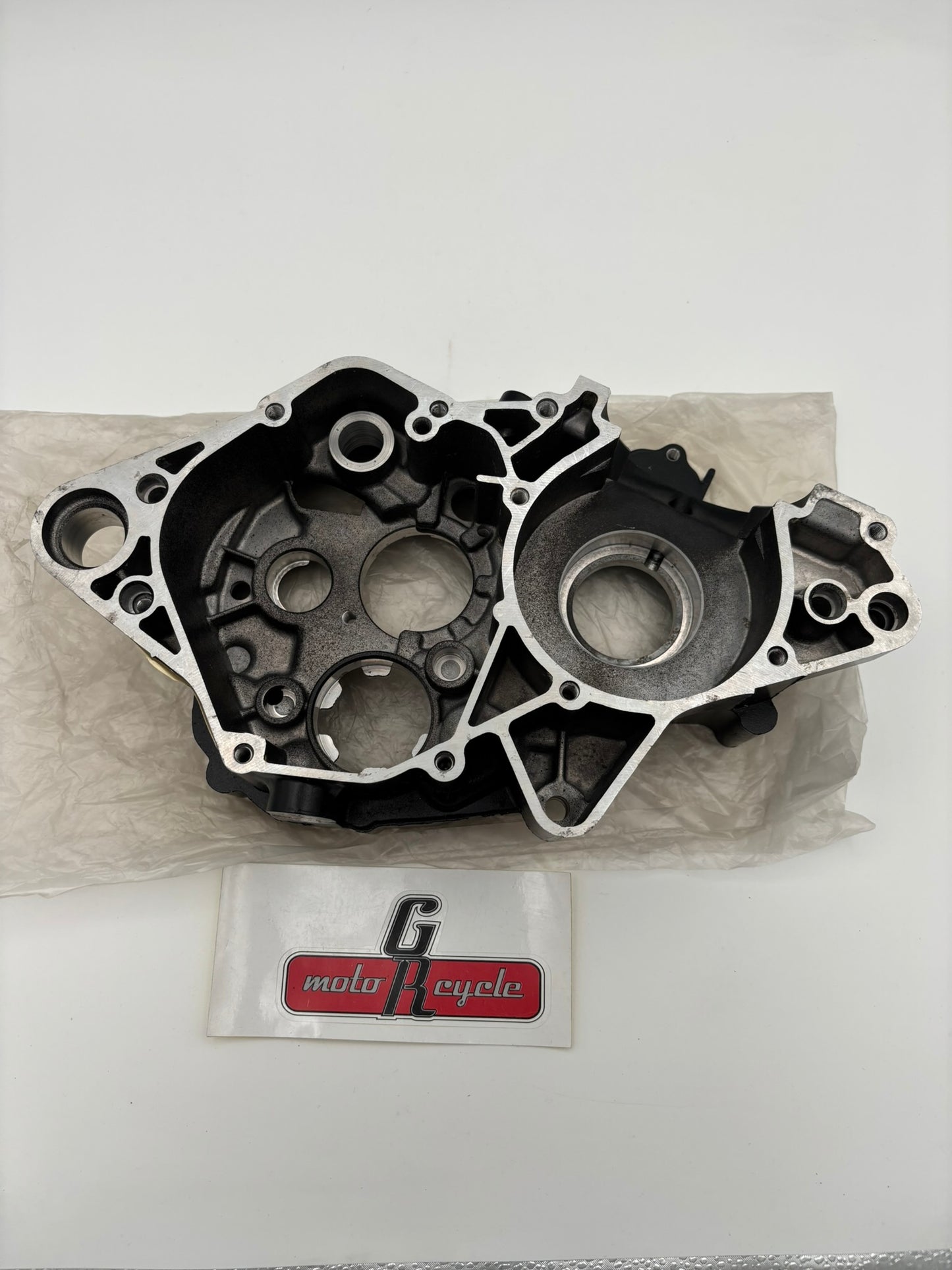 YAMAHA LEFT CRANKCASE 1 5X4-15111-00-00 Y10