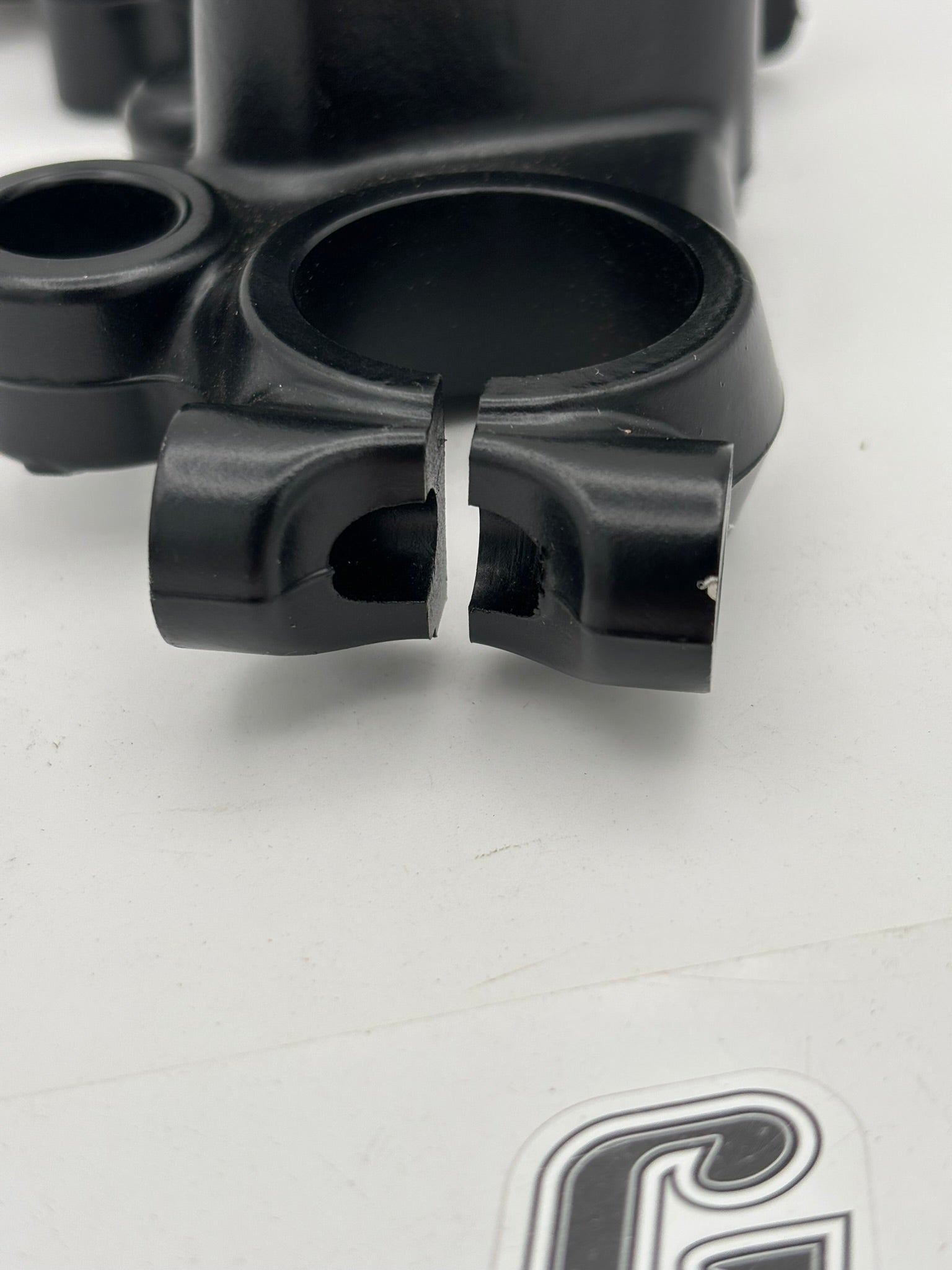 YAMAHA HANDLE CROWN 4L0-23435-00-98 Y11