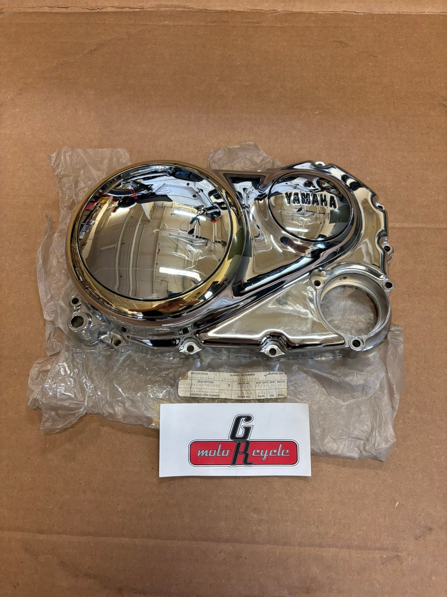 YAMAHA CRANKCASE COVER 3 (SUB 1RM-W1542-11-00 ) 1RM-W1542-10-00 Y11