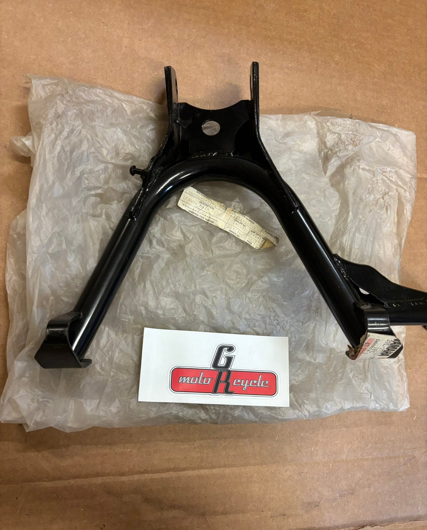 YAMAHA MAIN STAND (SUB 29L-27111-01-33 29L-27111-01-R4 1YH-F7111-00-00 ) 29L-27111-00-33 Y12