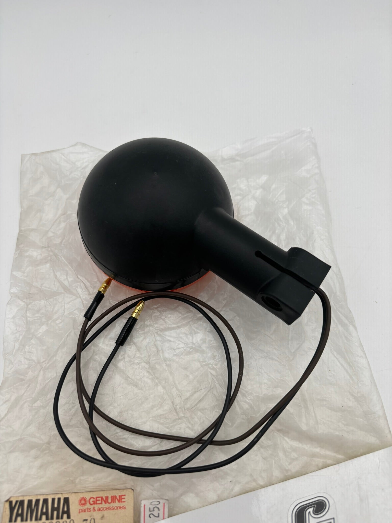 YAMAHA REAR FLASHER LIGHT (SUB 29L-83310-70-00 ) 29L-83330-70-00 Y12