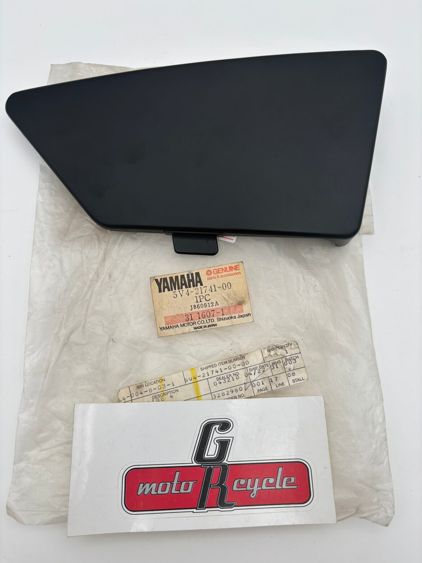 YAMAHA RIGHT SIDE COVER 4 5V4-21741-00-00 Y12