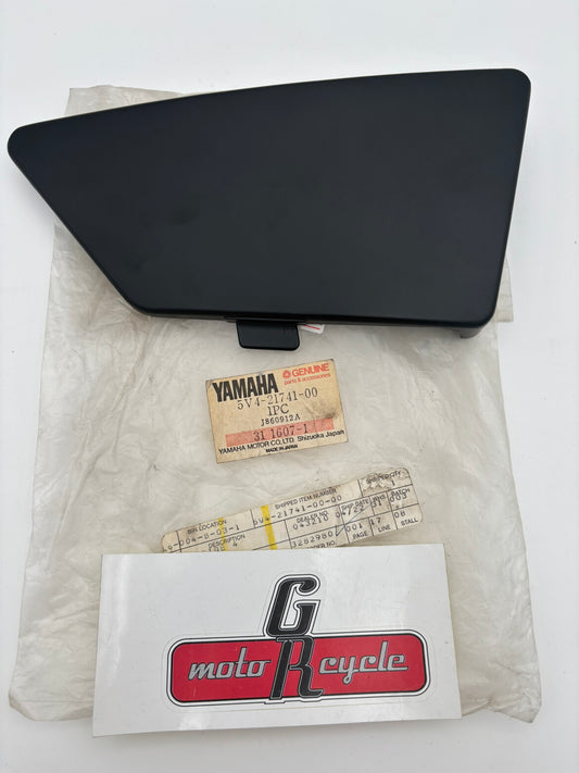 YAMAHA RIGHT SIDE COVER 4 5V4-21741-00-00 Y12