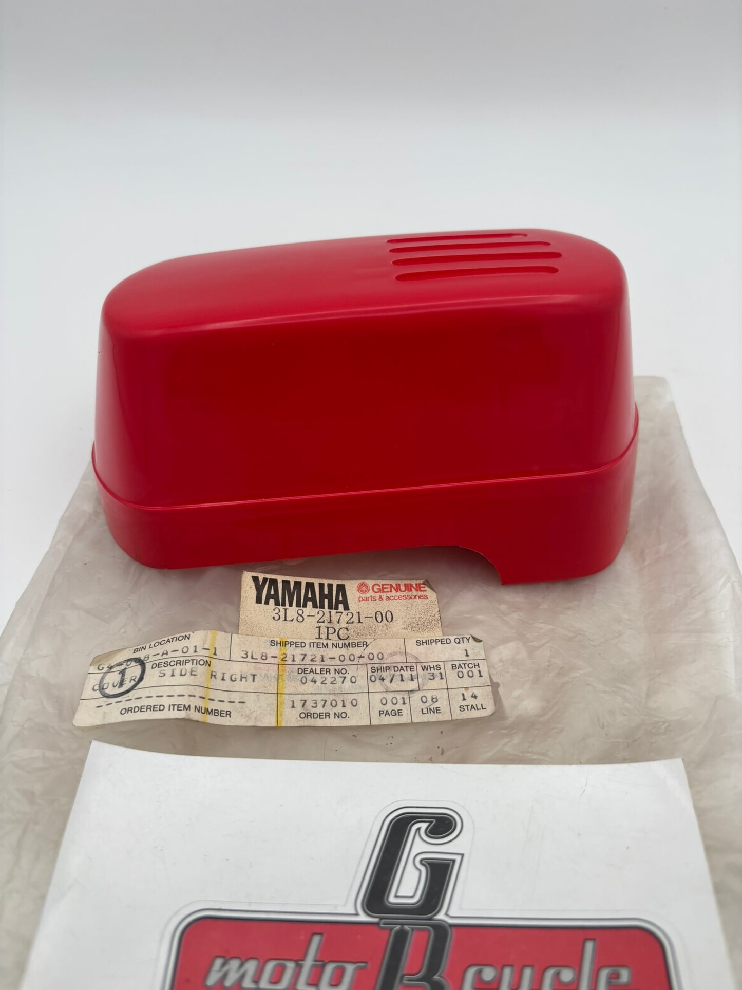 YAMAHA RIGHT SIDE COVER 2 3L8-21721-00-00 Y12