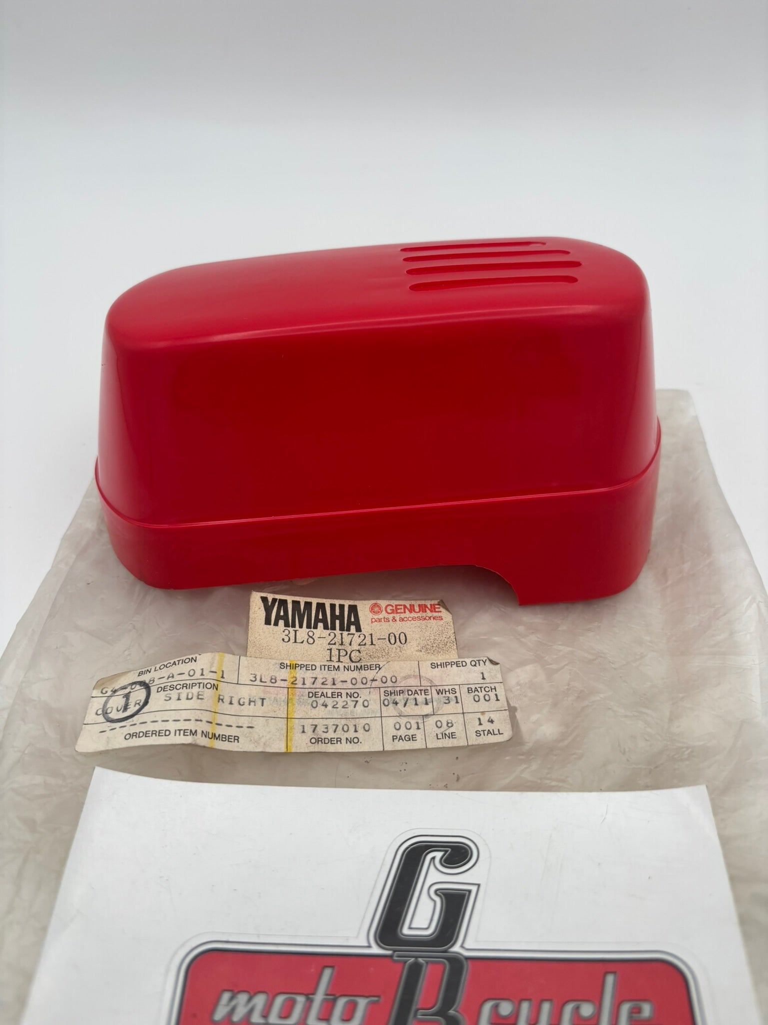 YAMAHA RIGHT SIDE COVER 2 3L8-21721-00-00 Y12