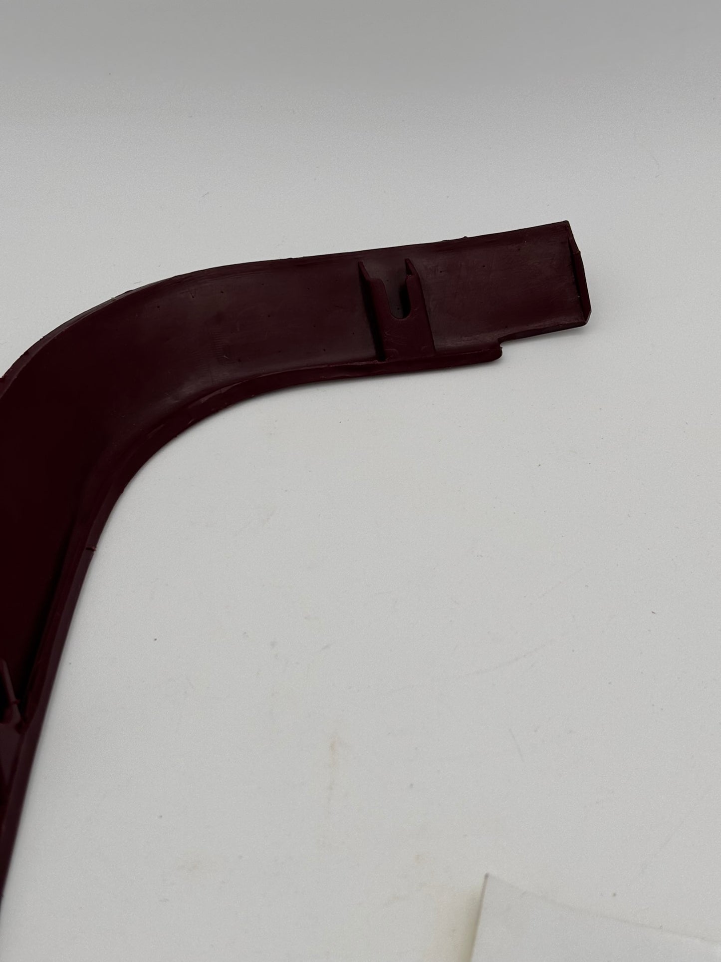 YAMAHA RH LOWER TRIM 8H8-77215-00-00 Y12
