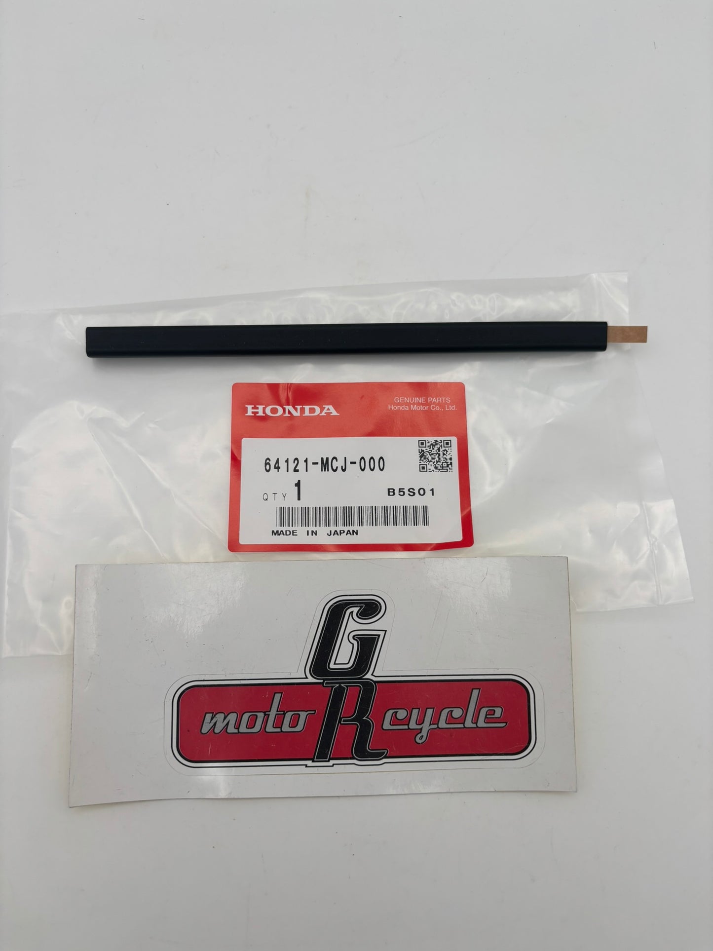 HONDA RUBBER PROTECTOR 64121-MCJ-000 H171