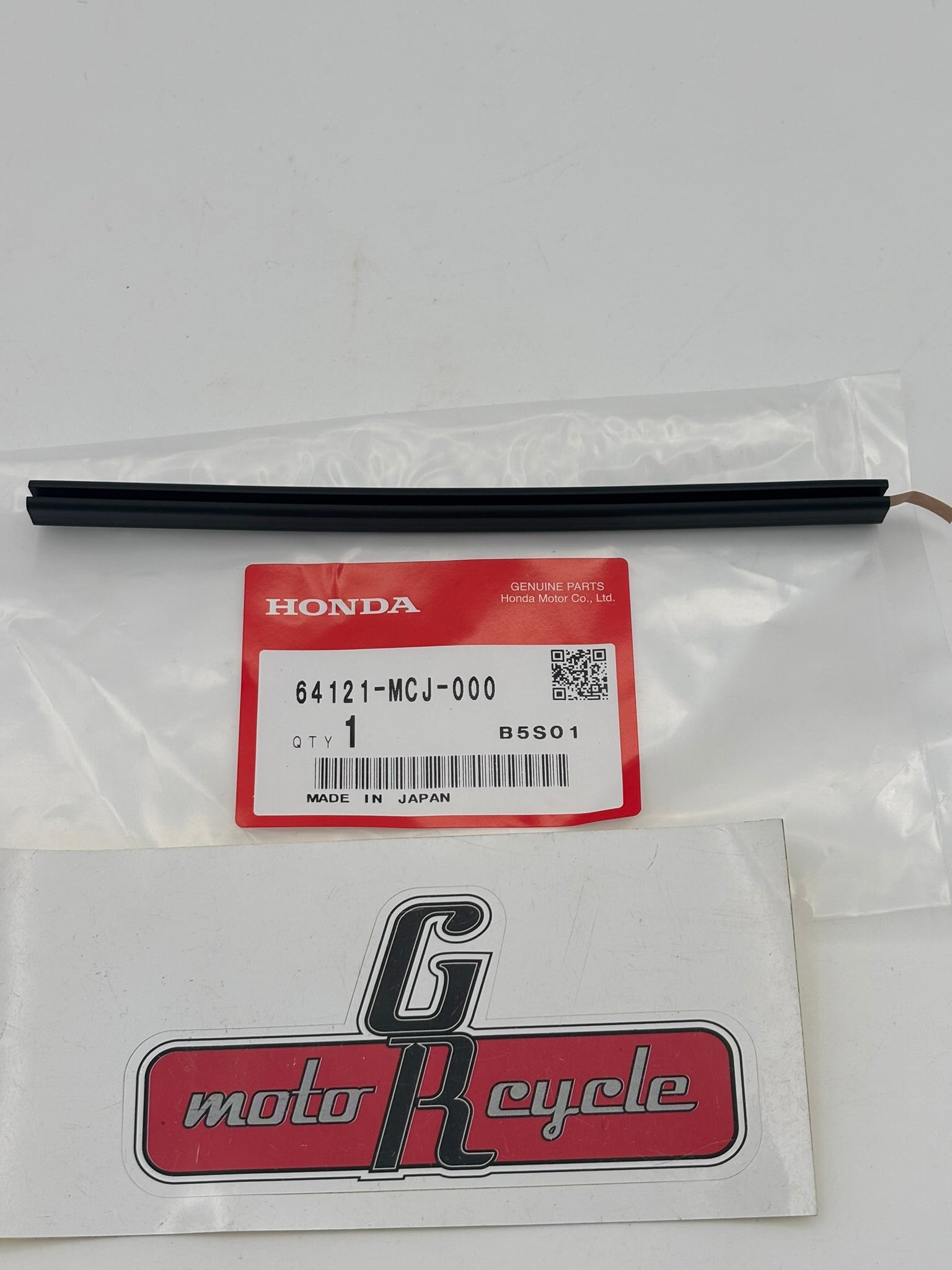 HONDA RUBBER PROTECTOR 64121-MCJ-000 H171